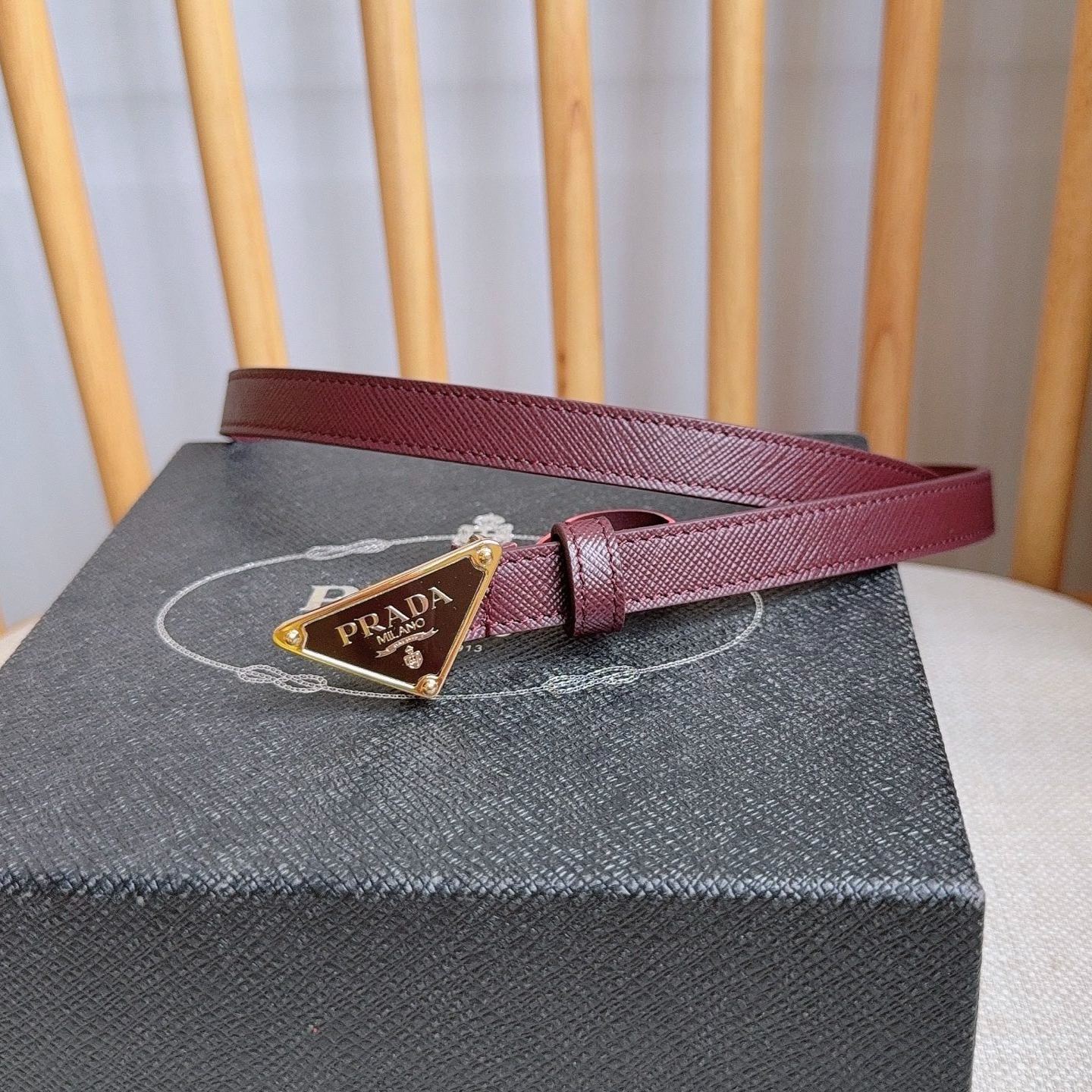 PRADA Saffiano leather belt（1CC621_053_F0007）