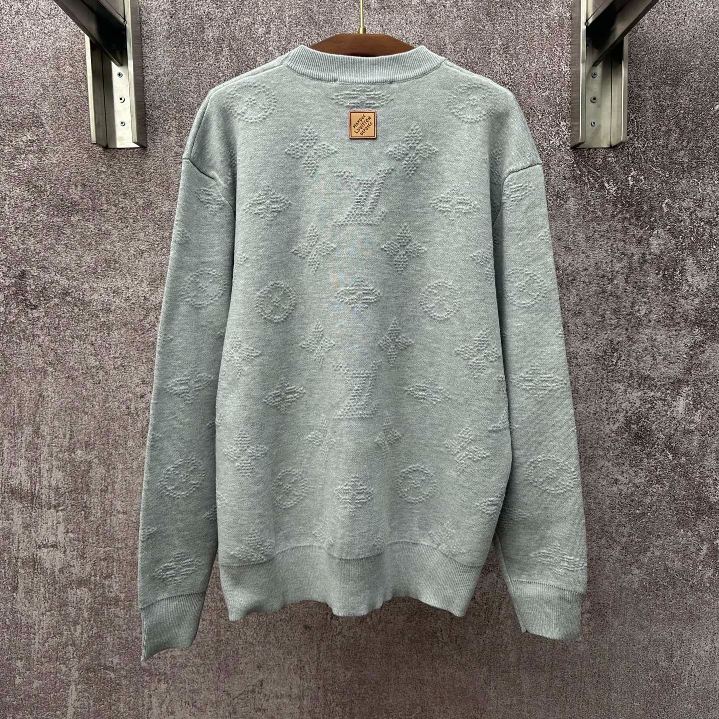 Louis Vuitton MONOGRAM Embossed Pullover  (1AIWG3）