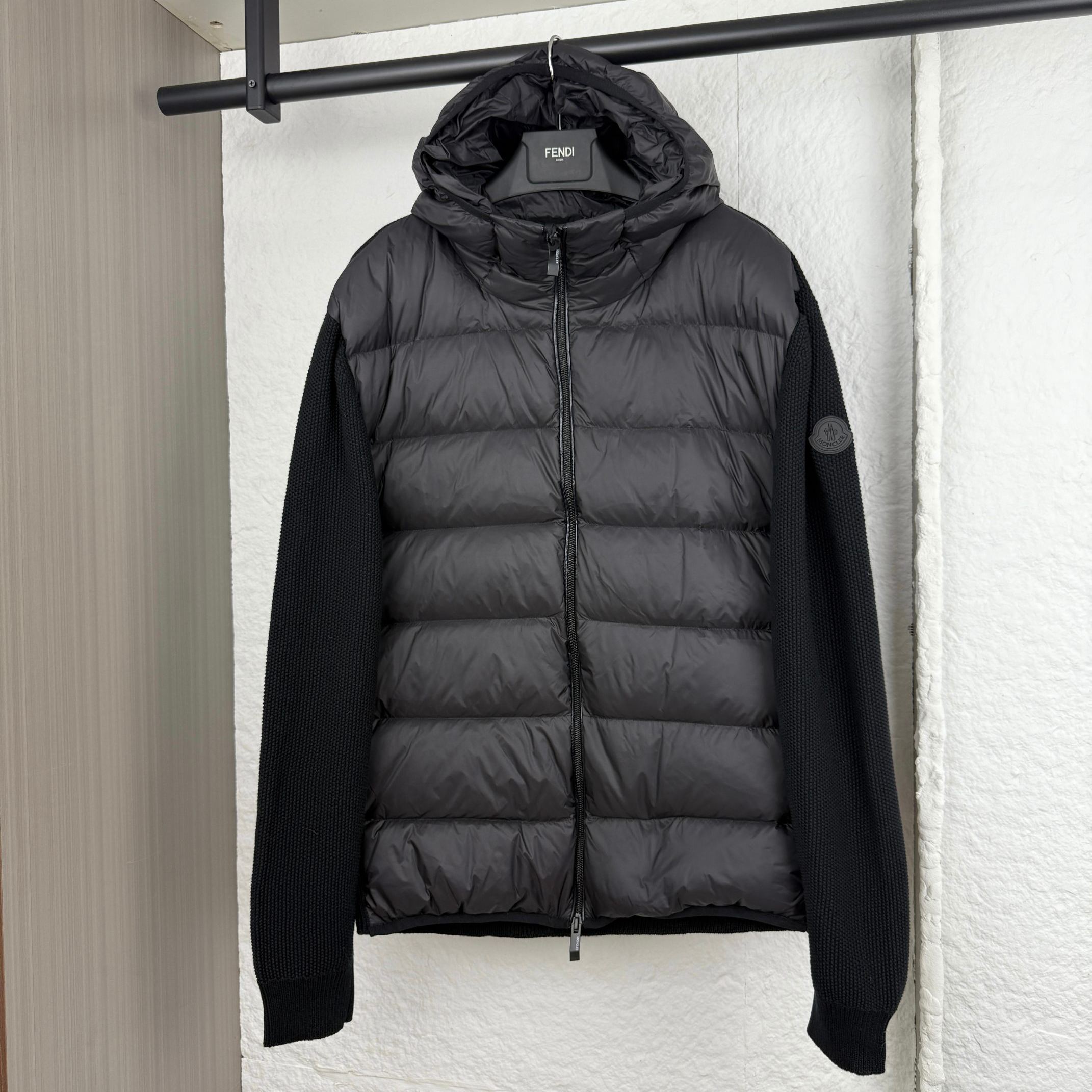 MONCLER Black Padded Cotton Zip-Up Hoodie（K20919B00007M1367999）