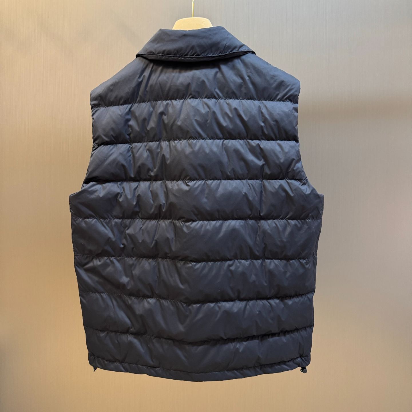 Miu Miu Technical Pongé Down Vest（ML1407-158A-F0008-S-OOO）