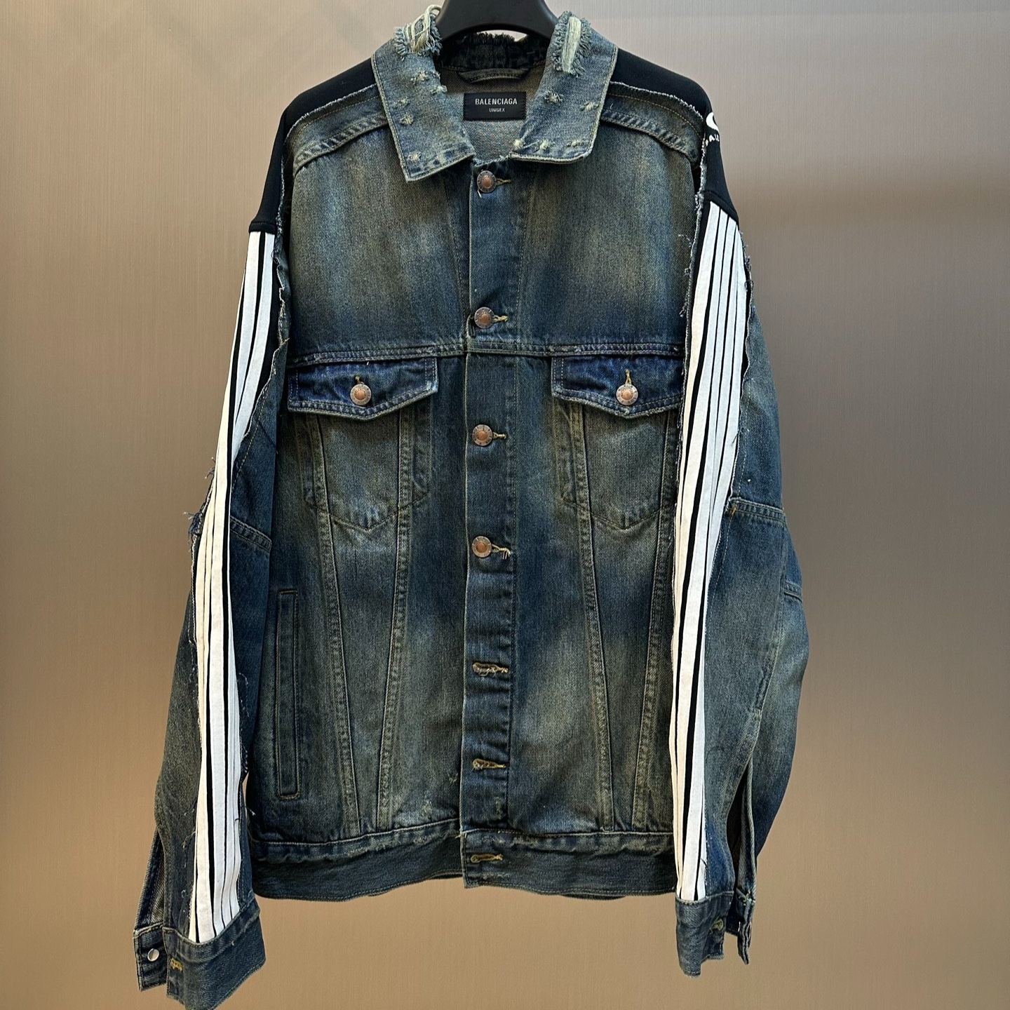 Balenciaga Cut-up Sports Jacket (831688TSW714011）