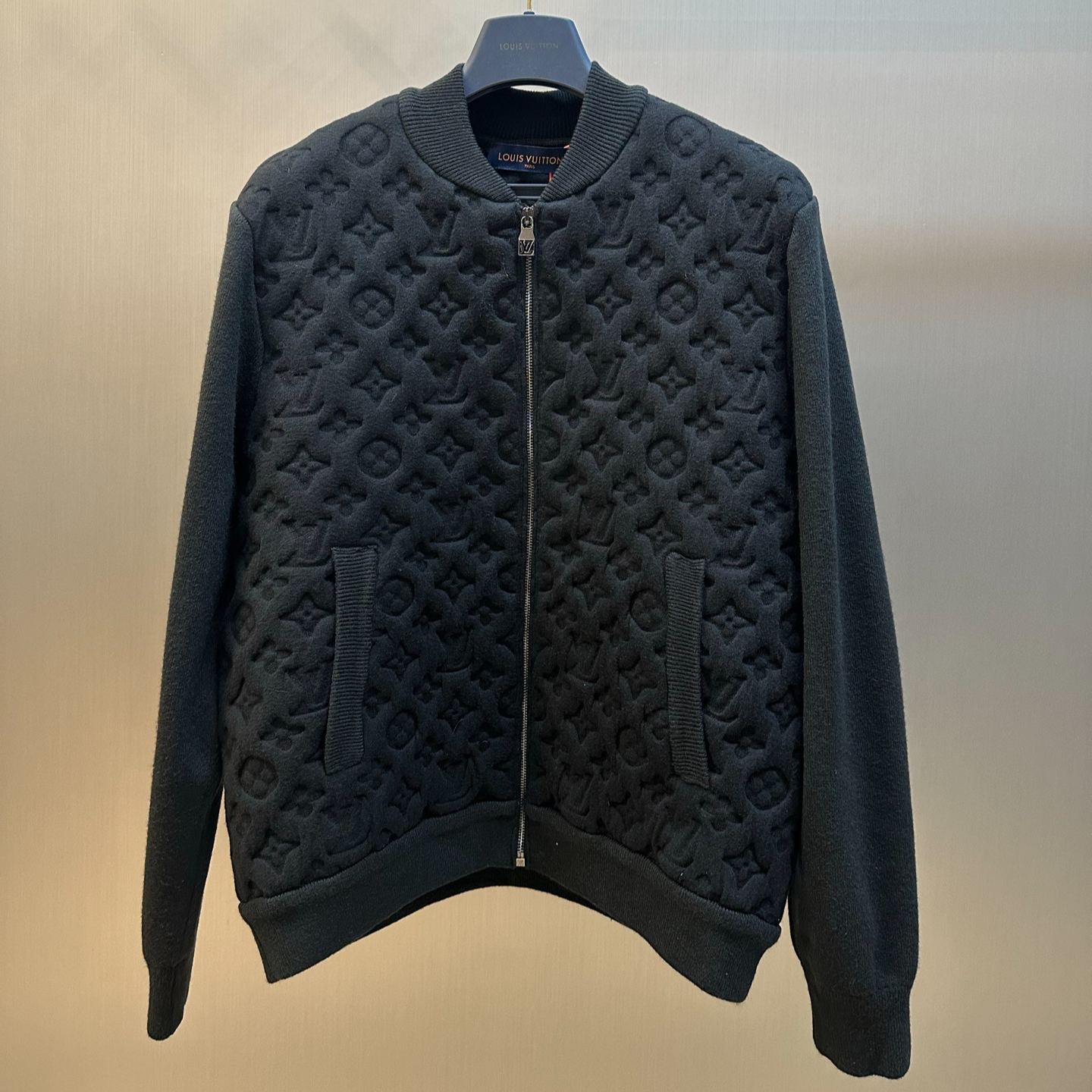 Louis Vuitton Monogram Padded Wool Blend Bomber（1AGJVA）