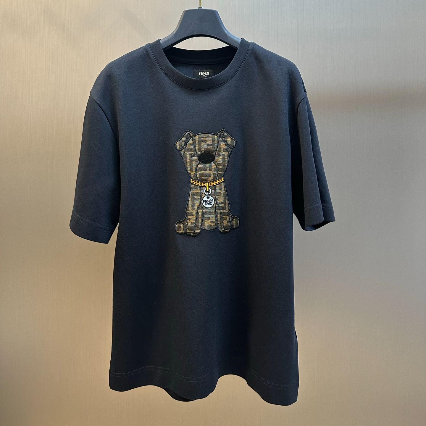 FENDI Black Cotton T-Shirt (FY0936AW0PF0QA1）