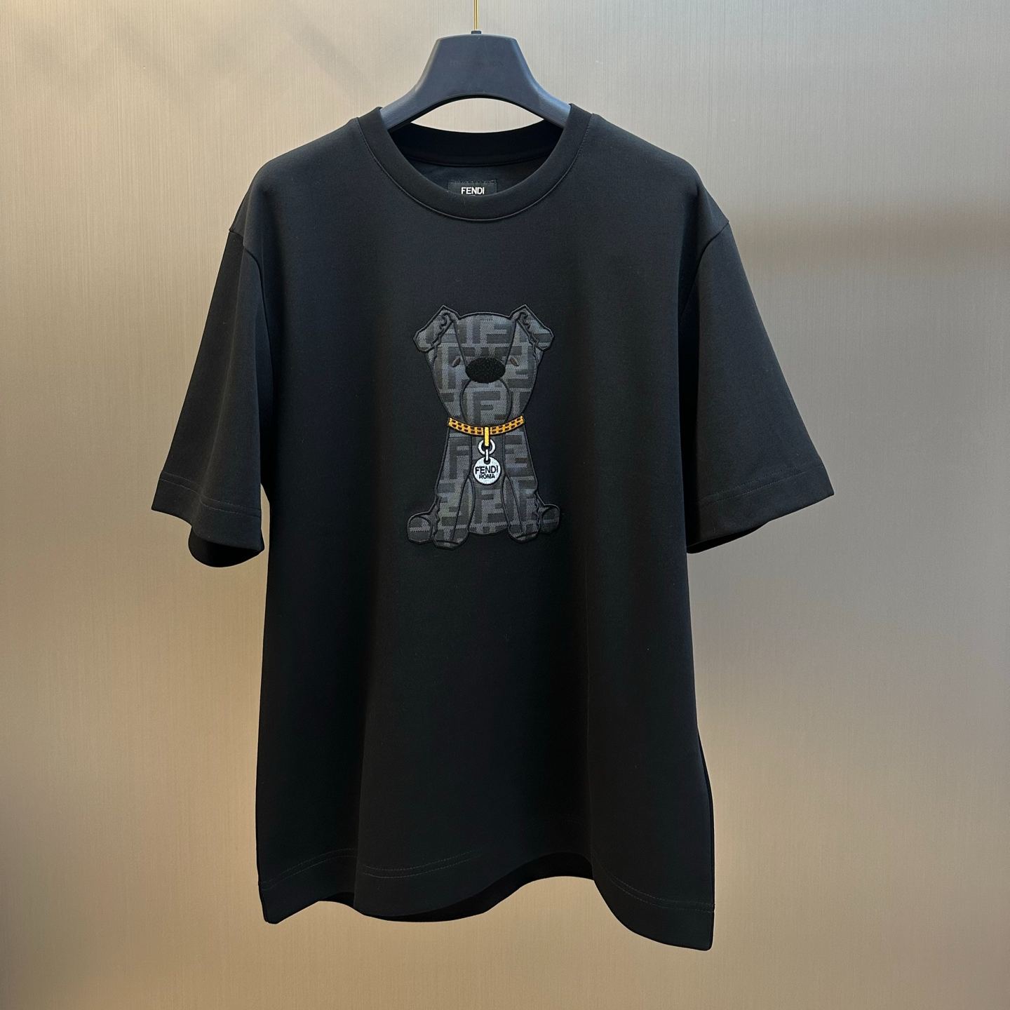 FENDI Black Cotton T-Shirt (FY0936AW0PF0QA1）