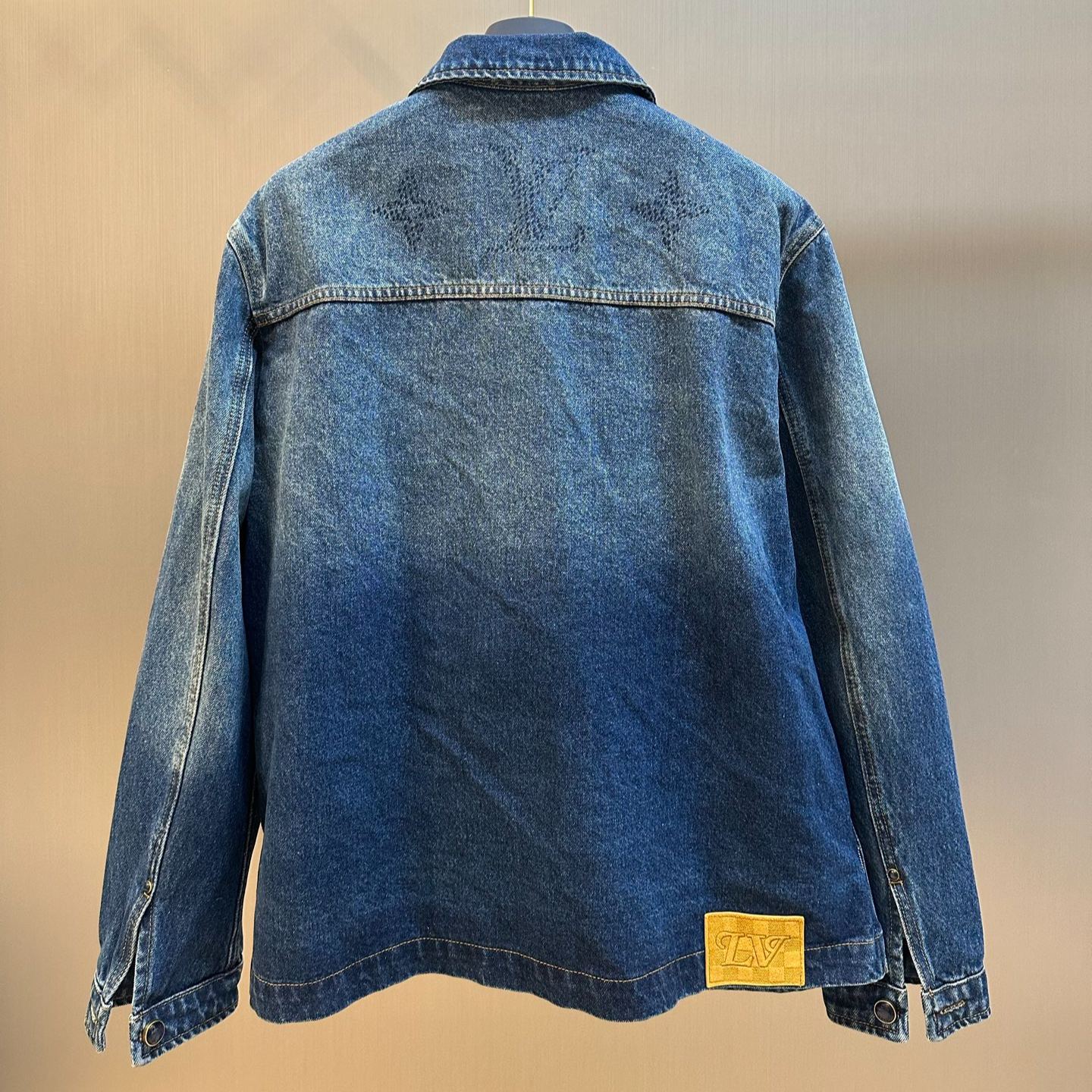 Louis Vuitton Monogram Uzai Cloth Cloth Cloak（1AIK81）