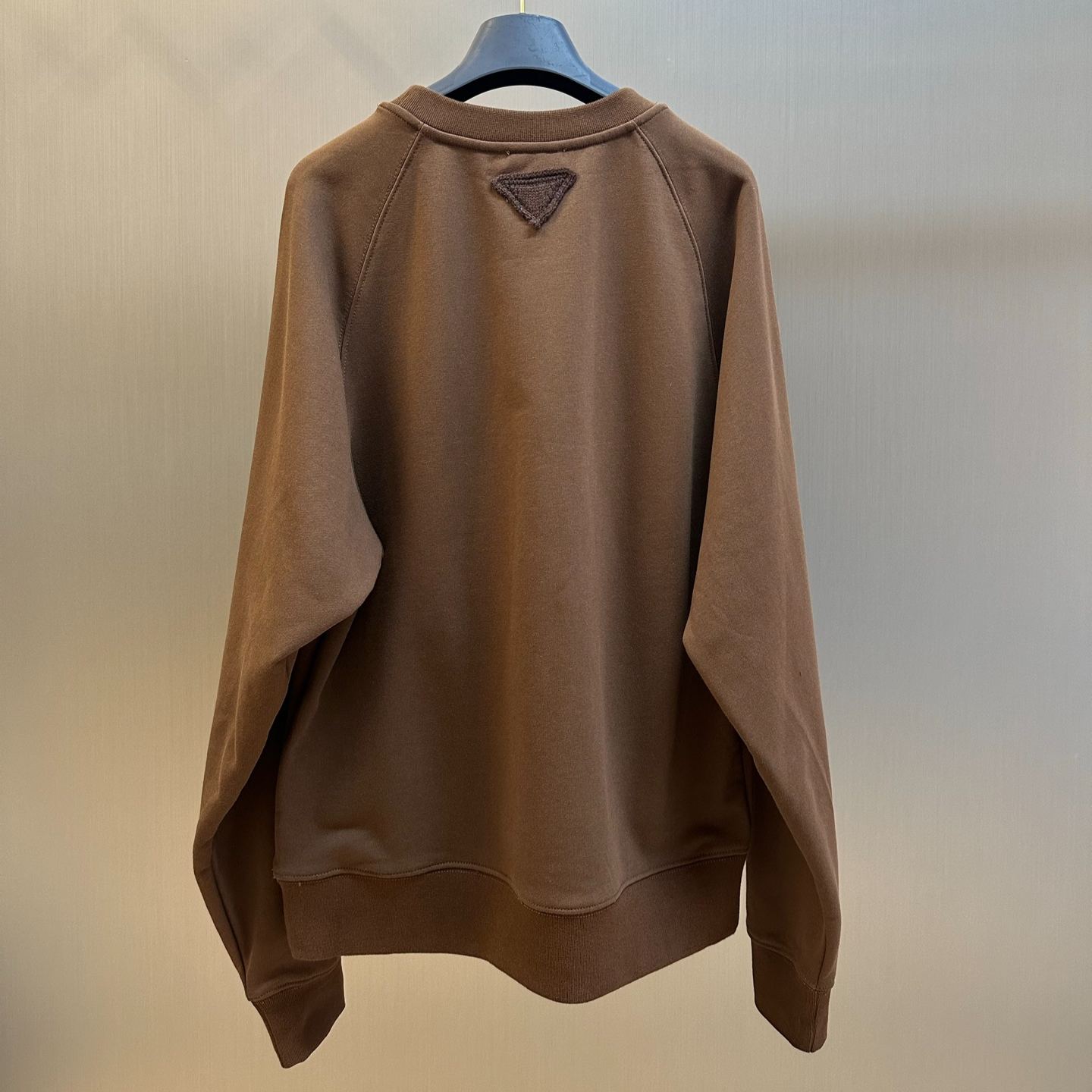 Prada Logo-Patch Sweater in Brown for Men (UJL19C-16HG-F0005-S-OOO）