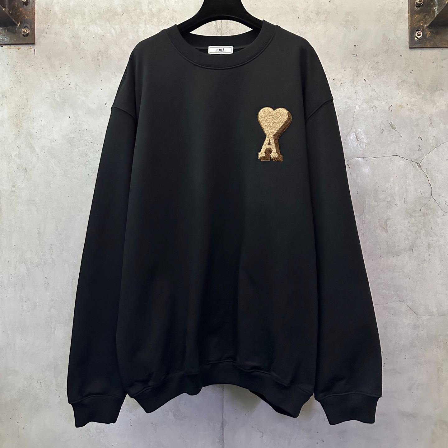 Ami Paris Ami De Coeur Black Sweatshirt（USW771747-001）