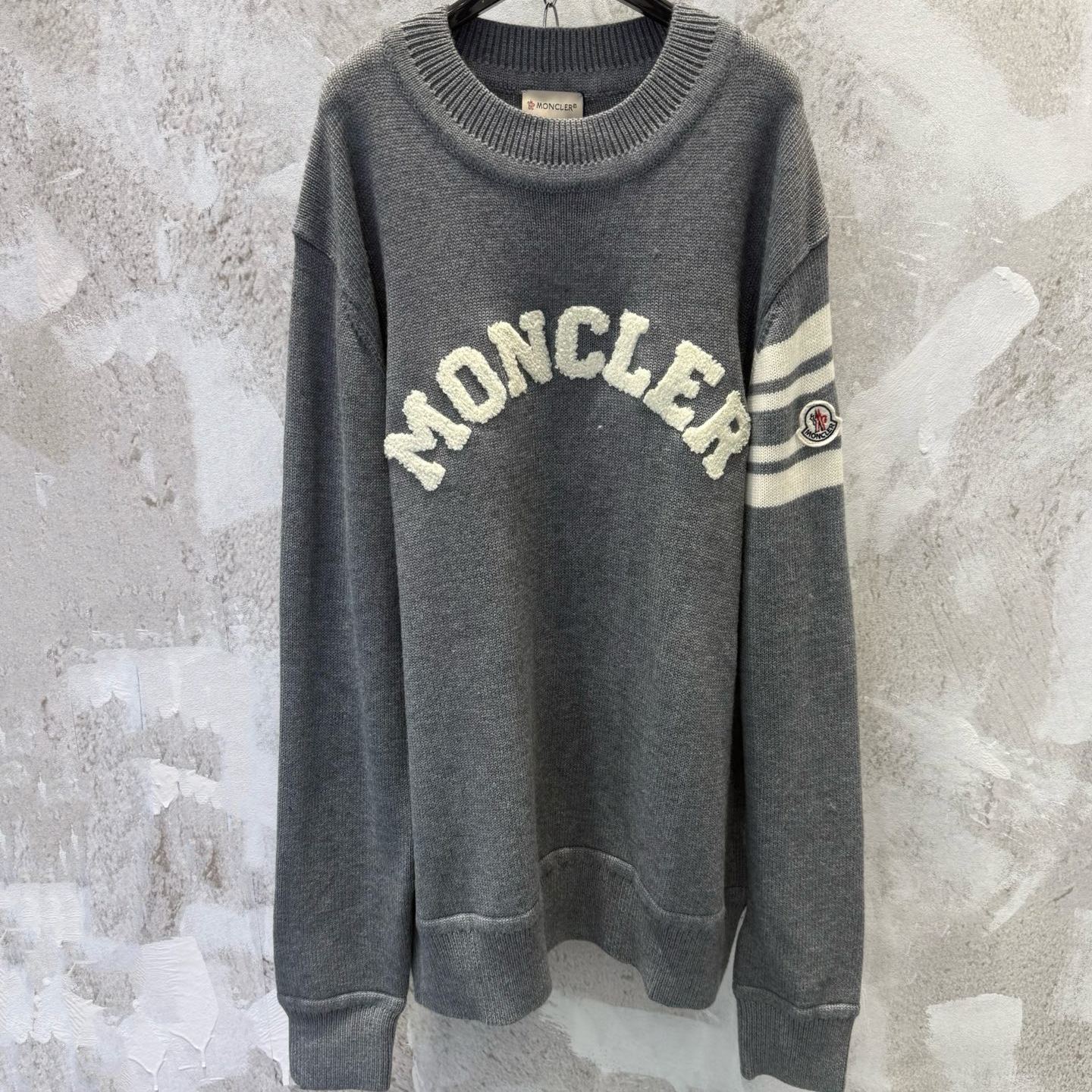 MONCLER KNITWEAR GREY（K20919C00009M1367930）