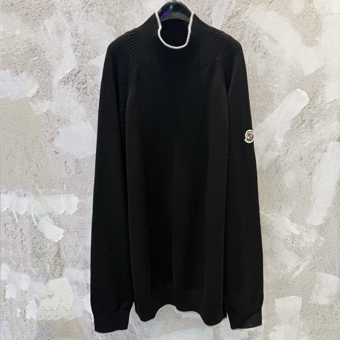 MONCLER Alpaca & Wool Blend Turtleneck Sweater（K20919F00003M7751910）