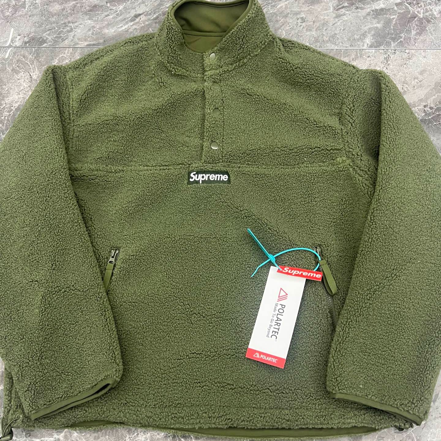 Supreme Polartec Reversible Pullover（SUP-FW25-063）