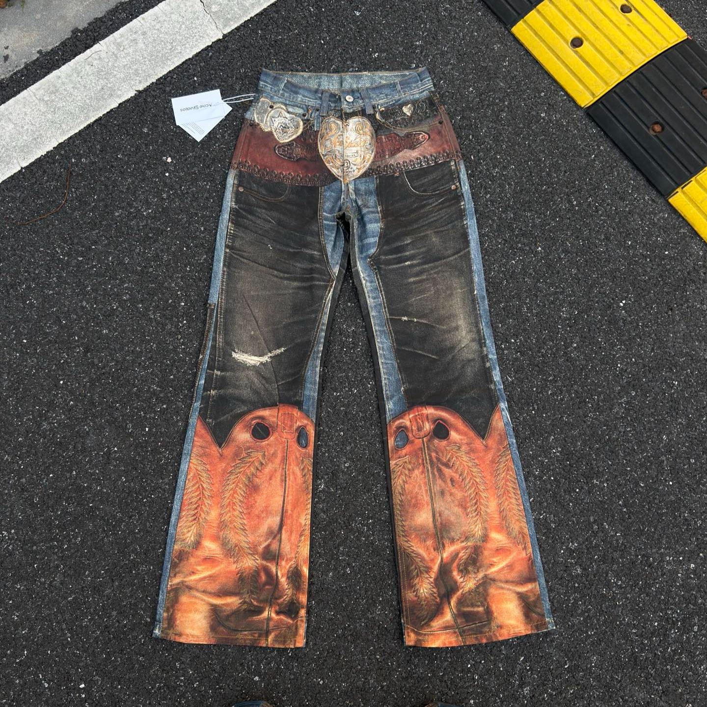 Acne Studios 2010M Heart Buckles Trompe L'Oeil Jeans (BK0704-AIL）