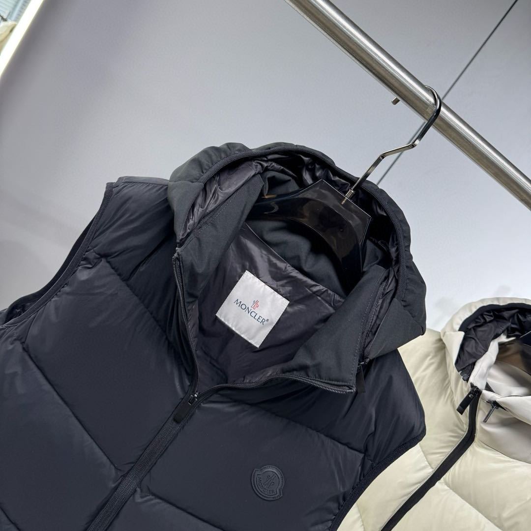 MONCLER Black Guersac Men's Twill Quilted Hooded Down Vest（K20911A00042597YD999）