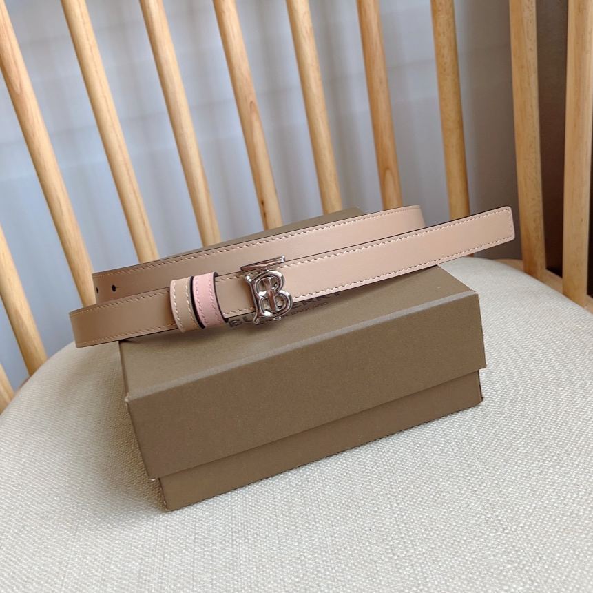 Burberry classic logo buckle reversible leather belt（80660521）