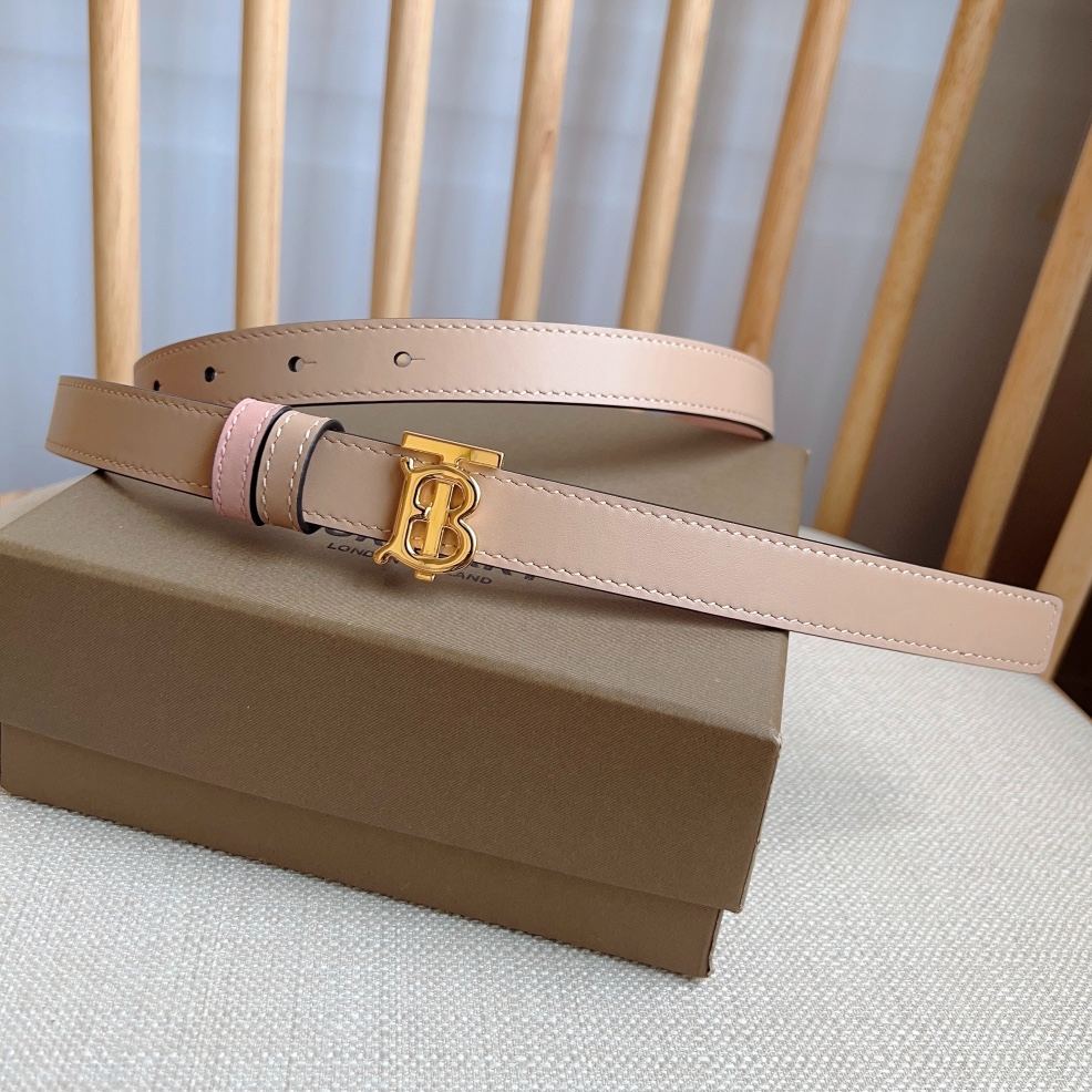 Burberry classic logo buckle reversible leather belt（80660521）
