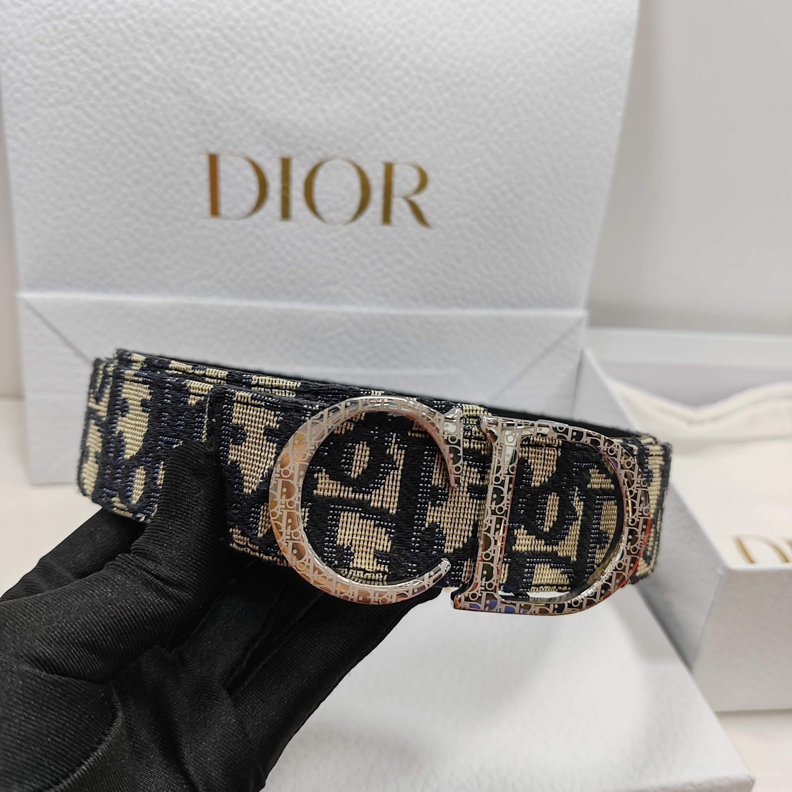 Dior Essentials CD Reversible Belt: Brass x Twill Jacquard x Grain Calfskin（4907PLMET_H02K）