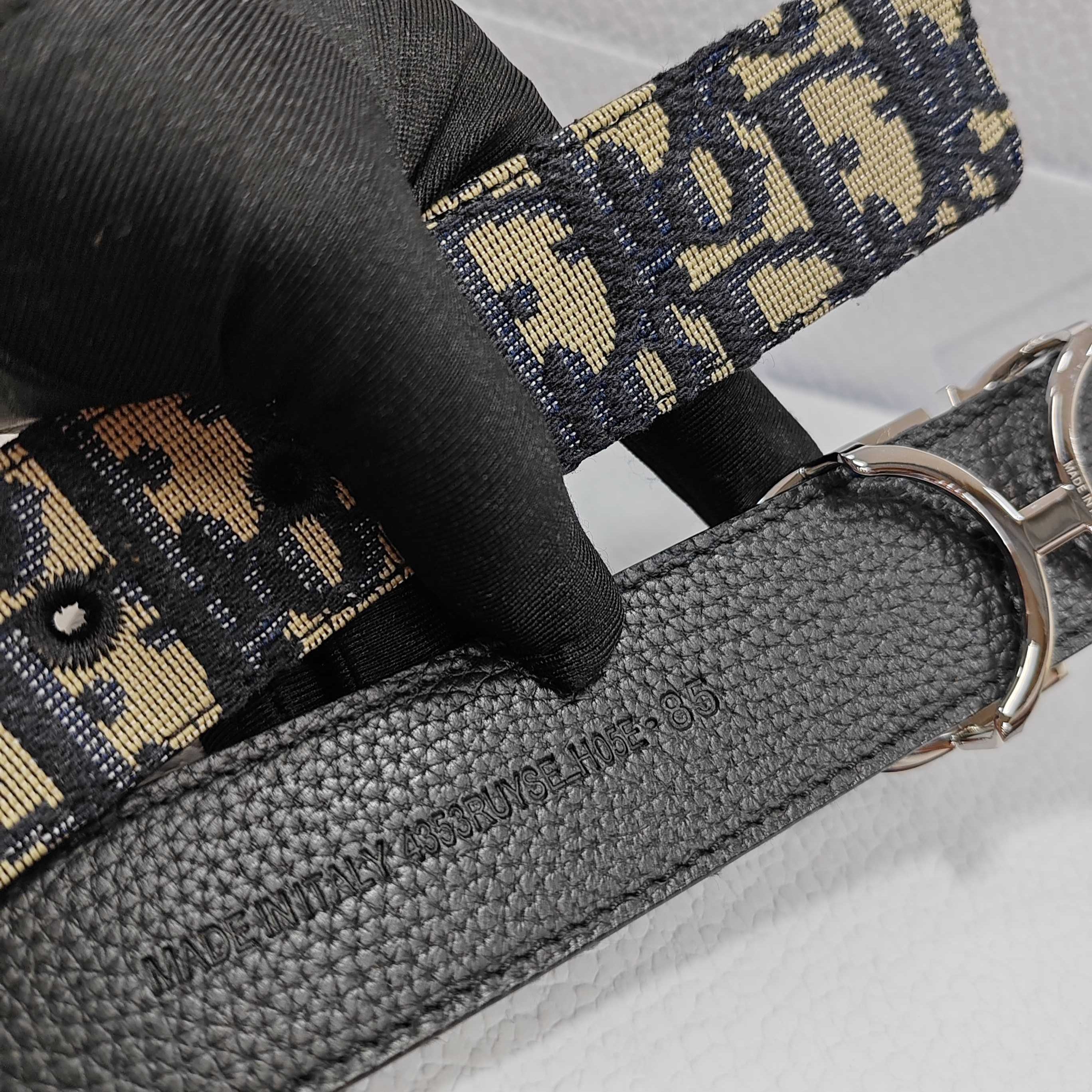 Dior Essentials CD Reversible Belt: Brass x Twill Jacquard x Grain Calfskin（4907PLMET_H02K）
