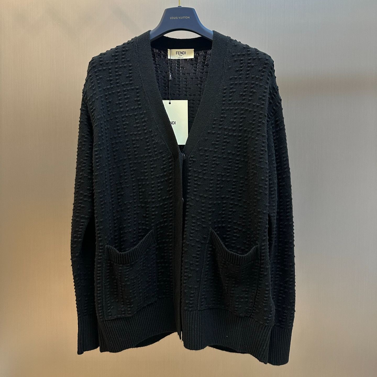 FENDI Wool and cashmere cardigan (FZE549AYM0F0GME）