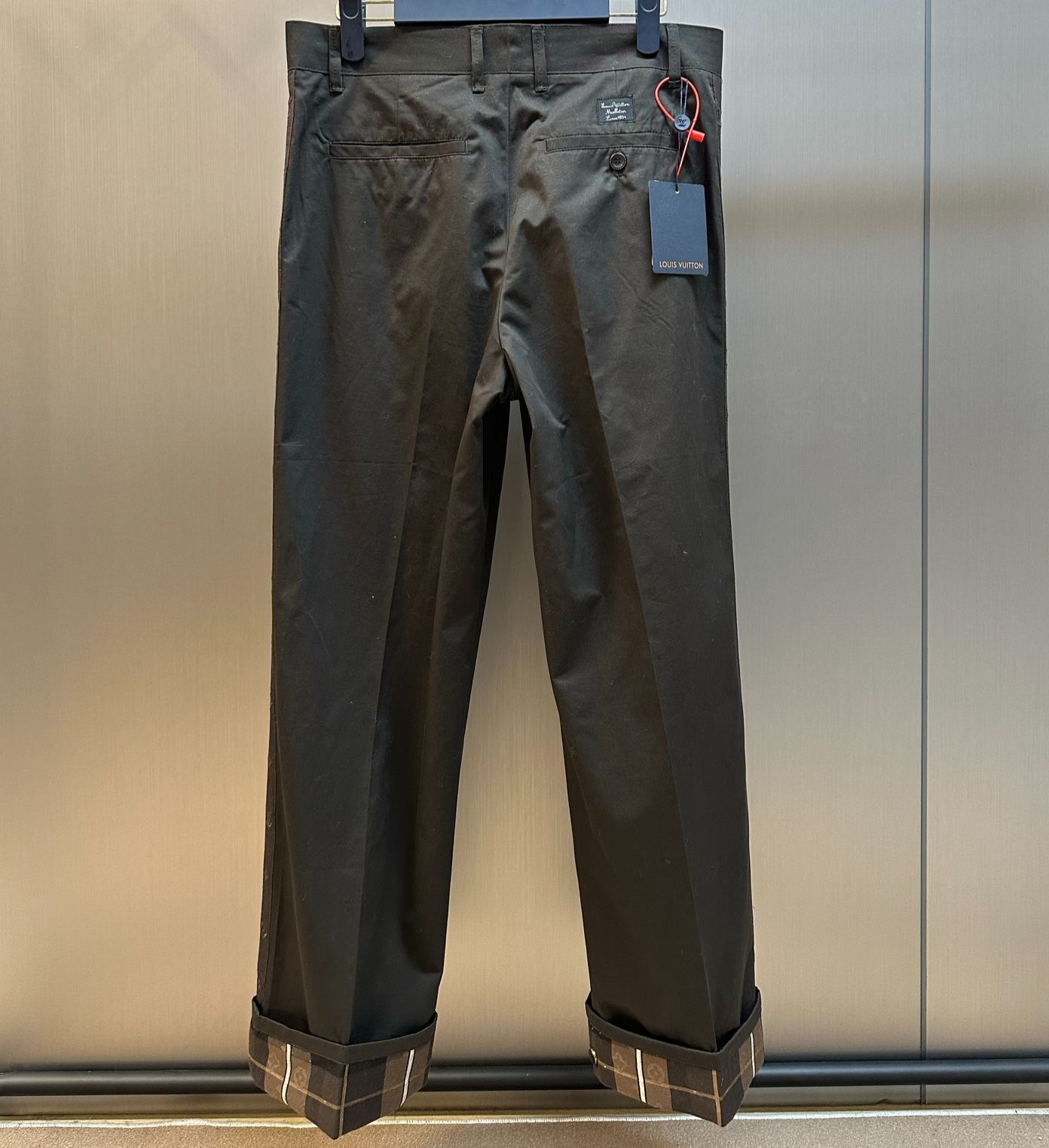 Louis Vuitton LV Cropped Chino Pants（1AIK17）