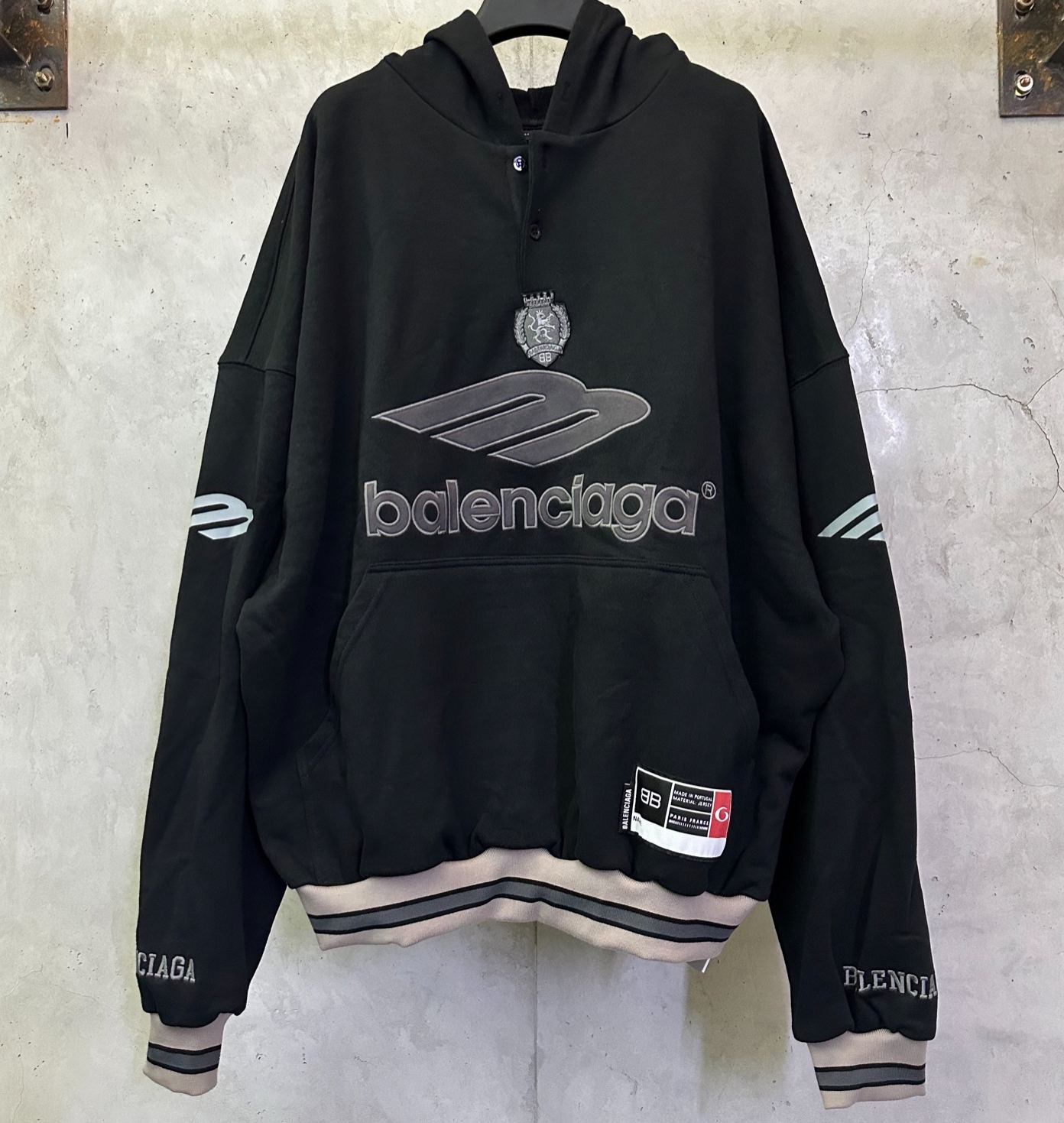 Balenciaga 3B Football Polo Hoodie (827939TTVQ81461）