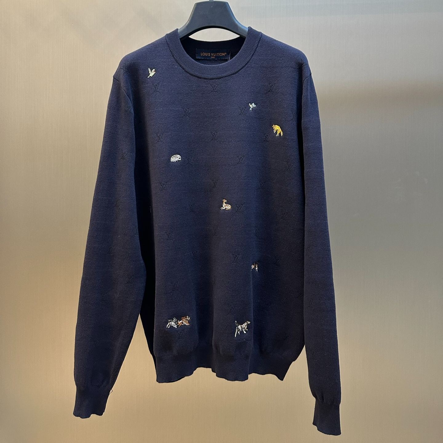 Louis Vuitton Blason Long-Sleeve Crew Neck Shirt（1AJBUH）