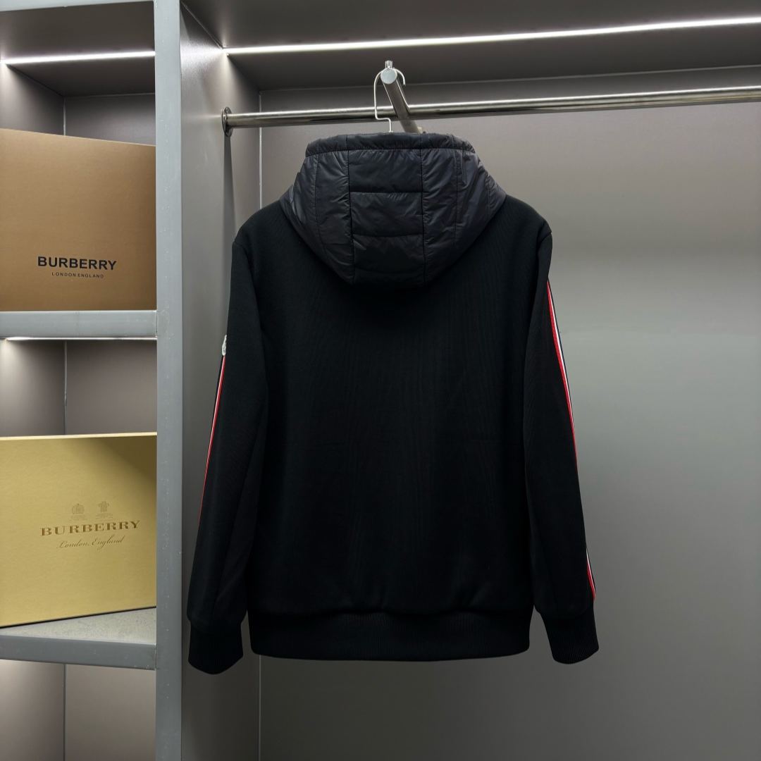 MONCLER Lightweight Down Knit Jacket with Hooded Icon Patch（J20919B00022M1131999）
