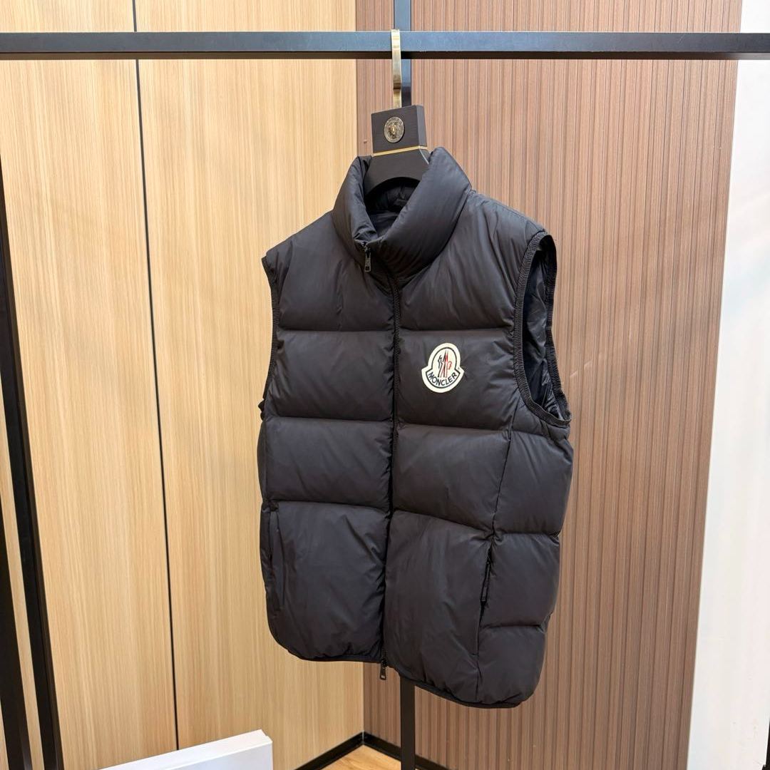 MONCLER ALMAZ down vest nylon zipper with logo patch（1A000775396LP97）