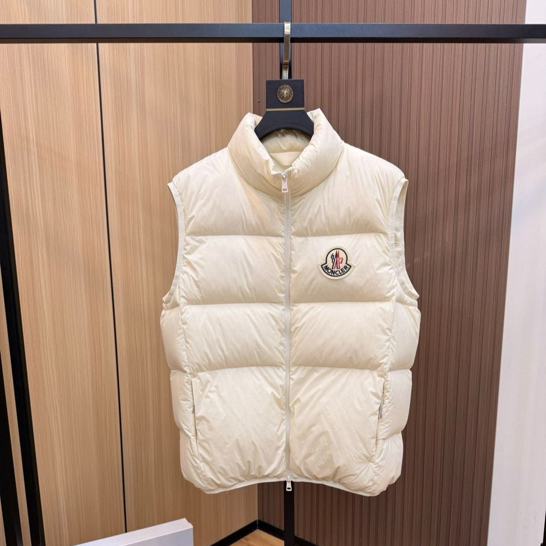 MONCLER ALMAZ down vest nylon zipper with logo patch（1A000775396LP97）