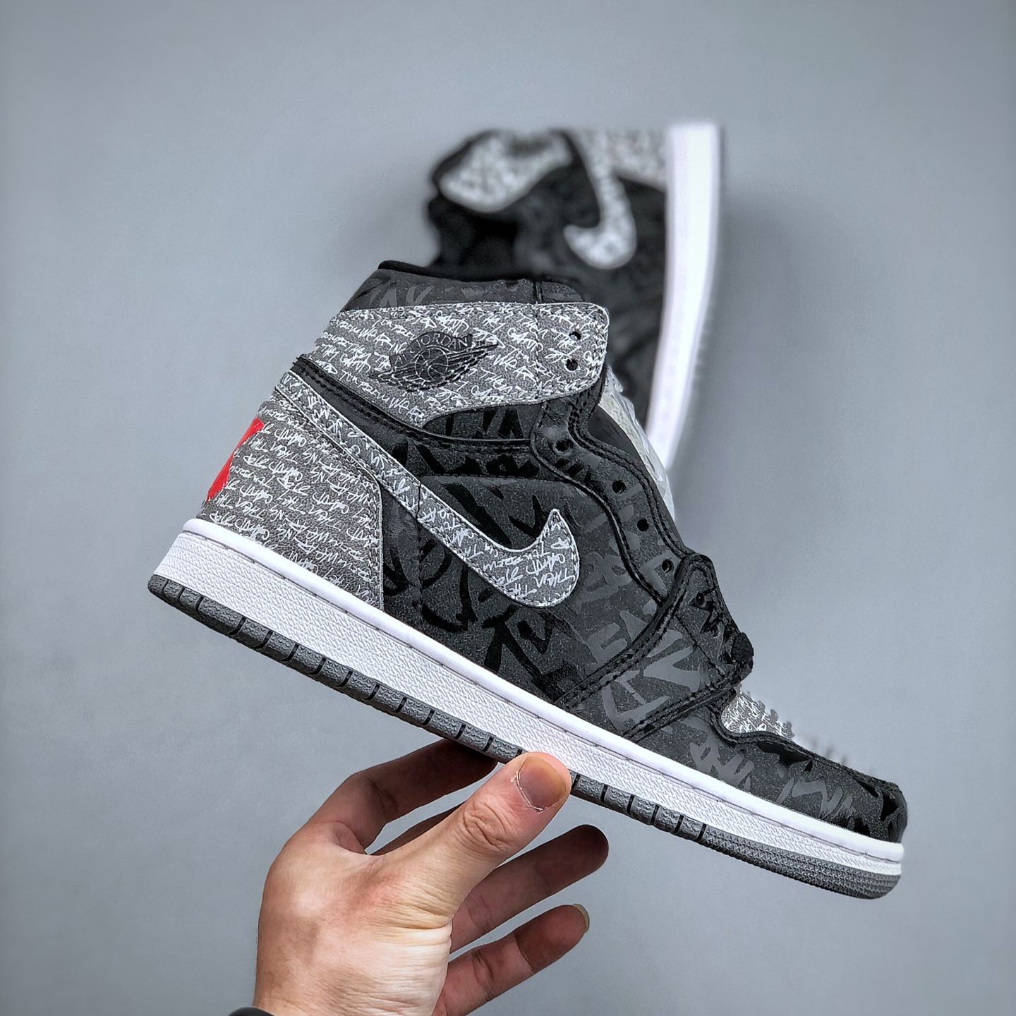 Nike Air Jordan 1 High OG "Rebellionaire"（555088-036）