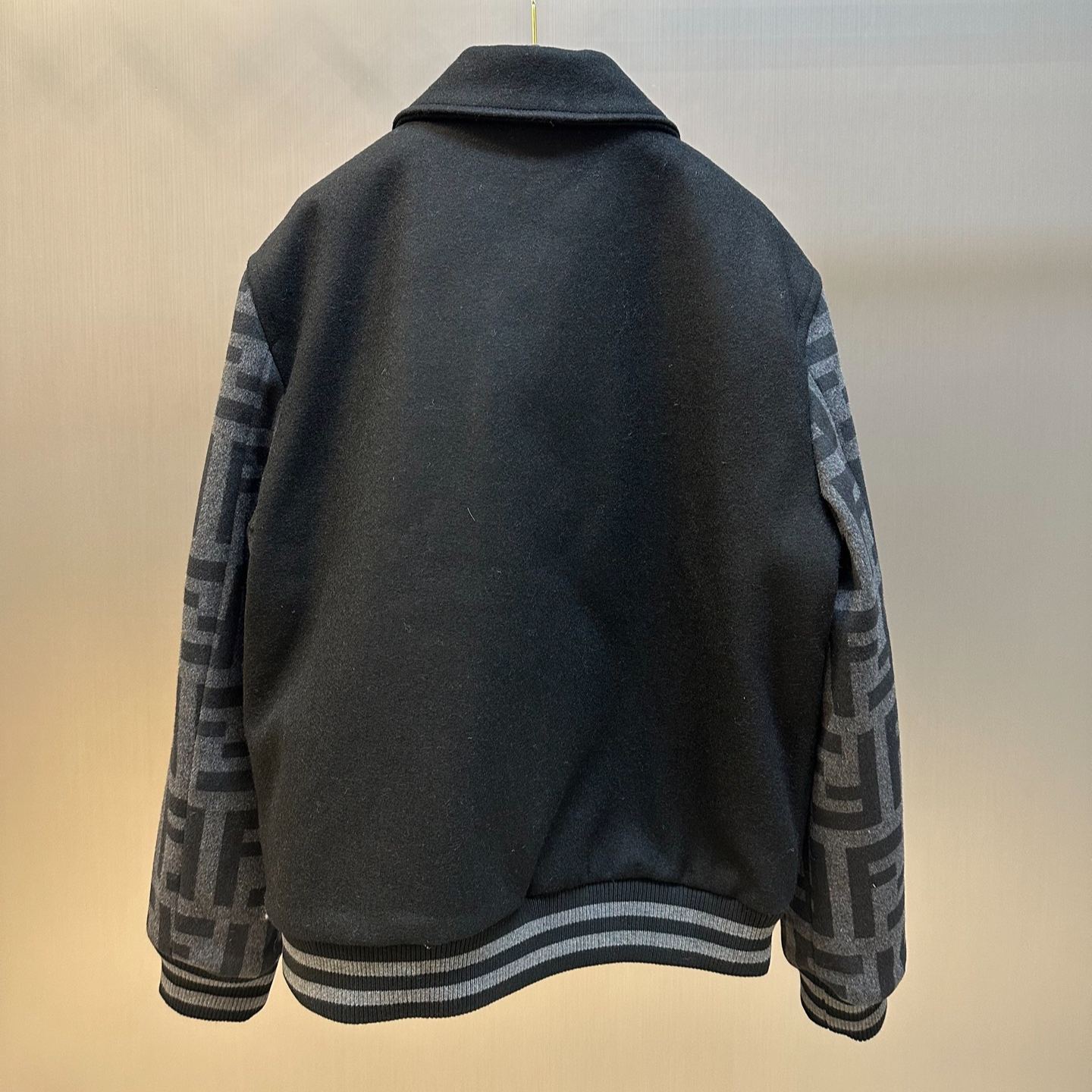 FENDI Blouson Wool Black (FW1348ATEBF0D9B）