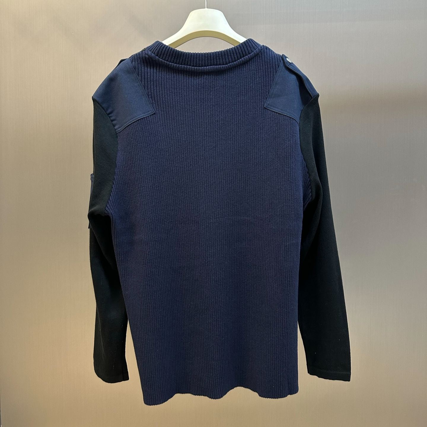 LOEWE cotton blend long-sleeved top (H526Y23X95-6817）
