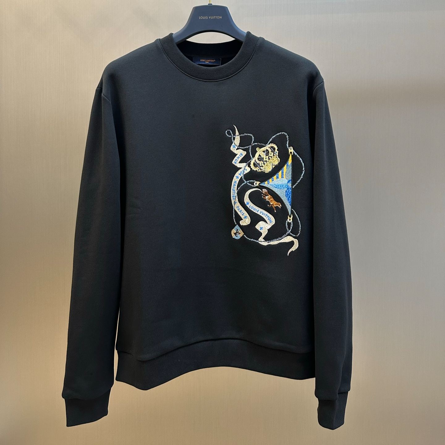 Louis Vuitton Embroidered Long-Sleeved Sweatshirt（1AJCCT）