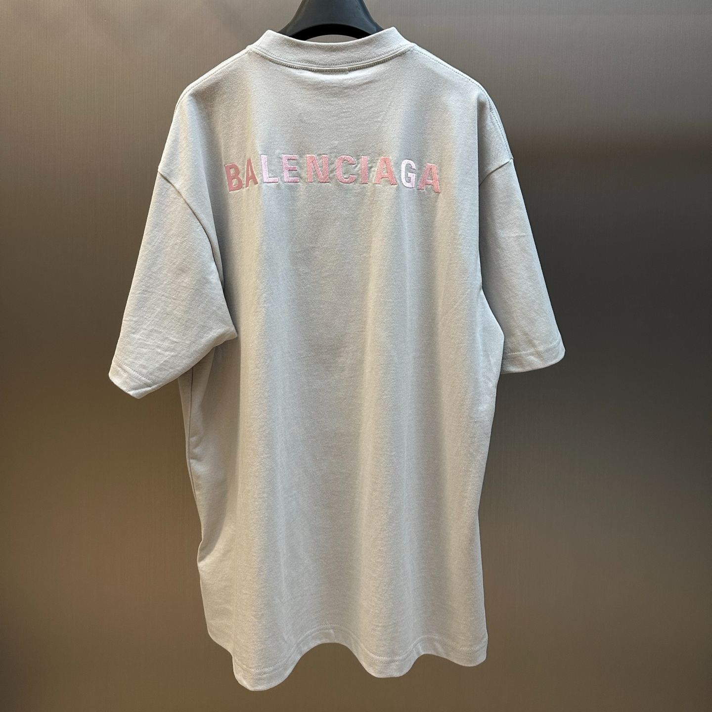 Balenciaga letter embroidered loose T-shirt (764235TSVO92420）
