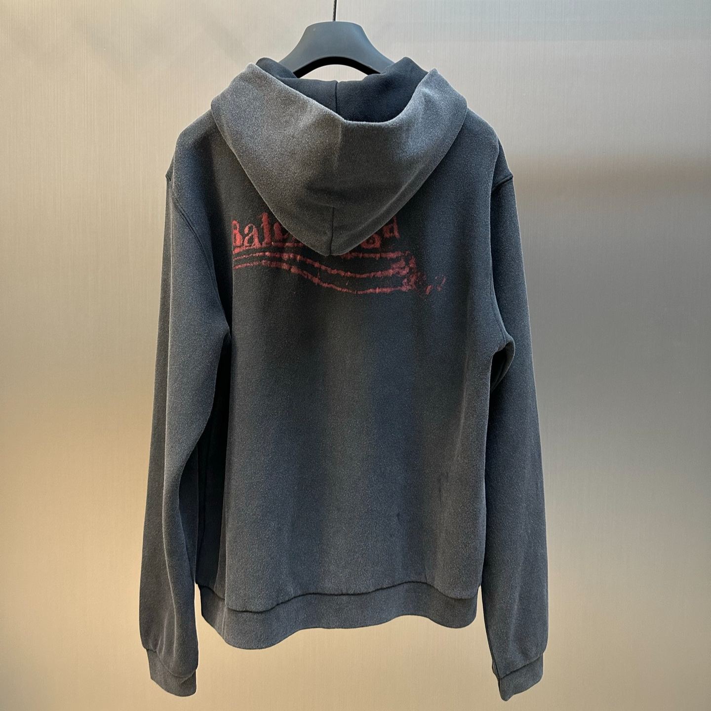 Balenciaga faded black regular fit zip-up hoodie (851236TTVD91055）