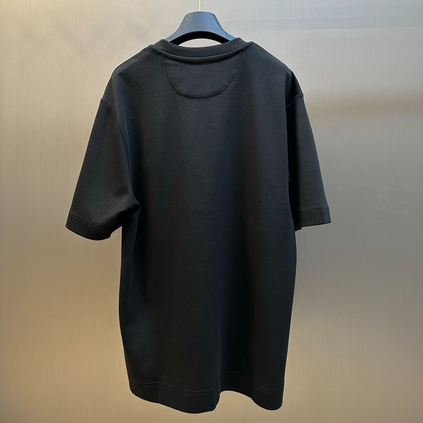 FENDI Double F Suede Embroidered Logo T-shirt (FY0936AW0RF1UL6）