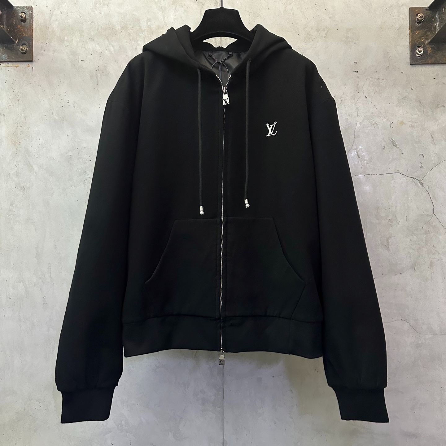 Louis Vuitton Suit-cut functional wool hooded jacket（1AIWF8）