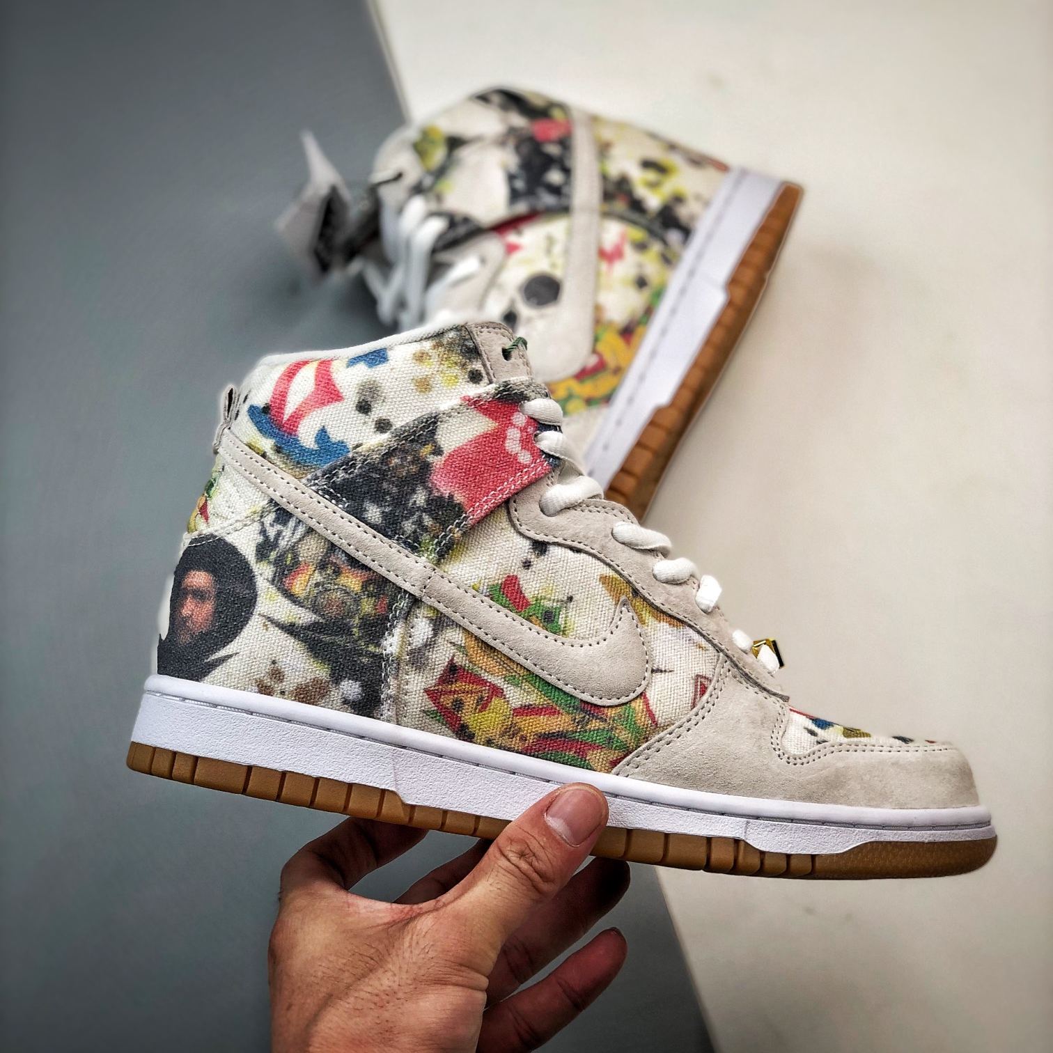 （SALE）Supreme × Nike SB Dunk High "Rammellzee"（FD8779-100）