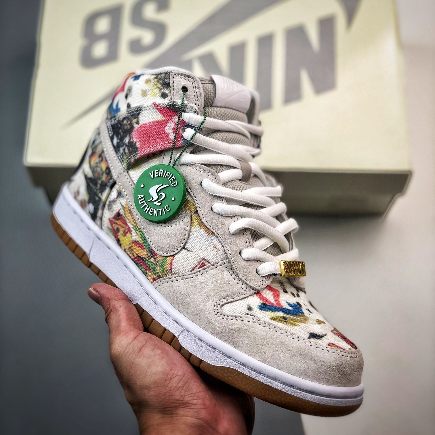 （SALE）Supreme × Nike SB Dunk High "Rammellzee"（FD8779-100）