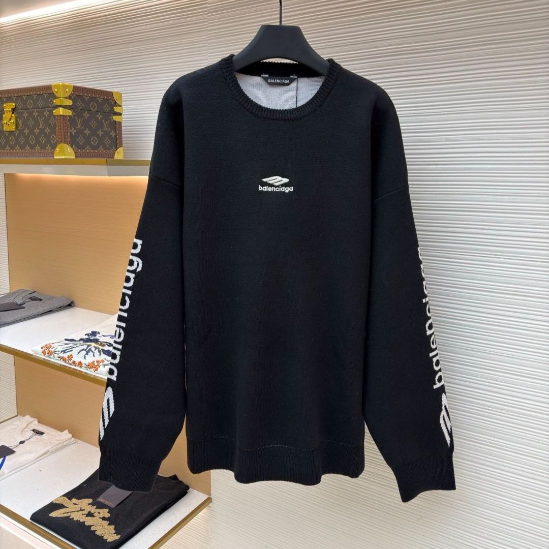 Balenciaga 3b Sports Icon Ski Crew Neck Top (857094T17691070）