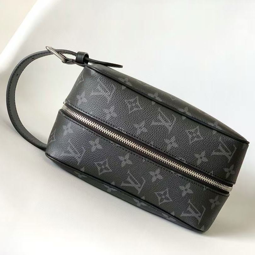 Louis Vuitton Locker Dopp Kit Monogram Eclipse (M83113）