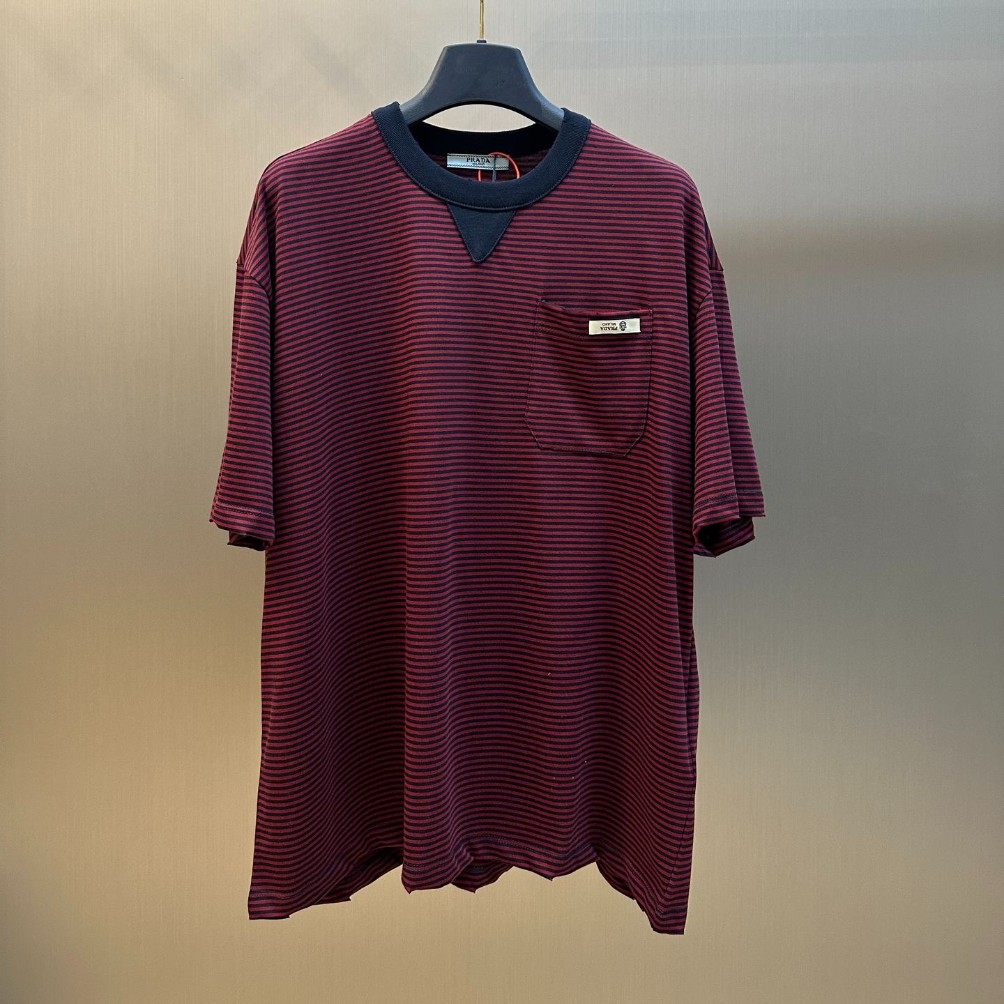 Prada Striped-pattern Pocket T-shirt (3575B-18V9-F0X57-S-OOO）