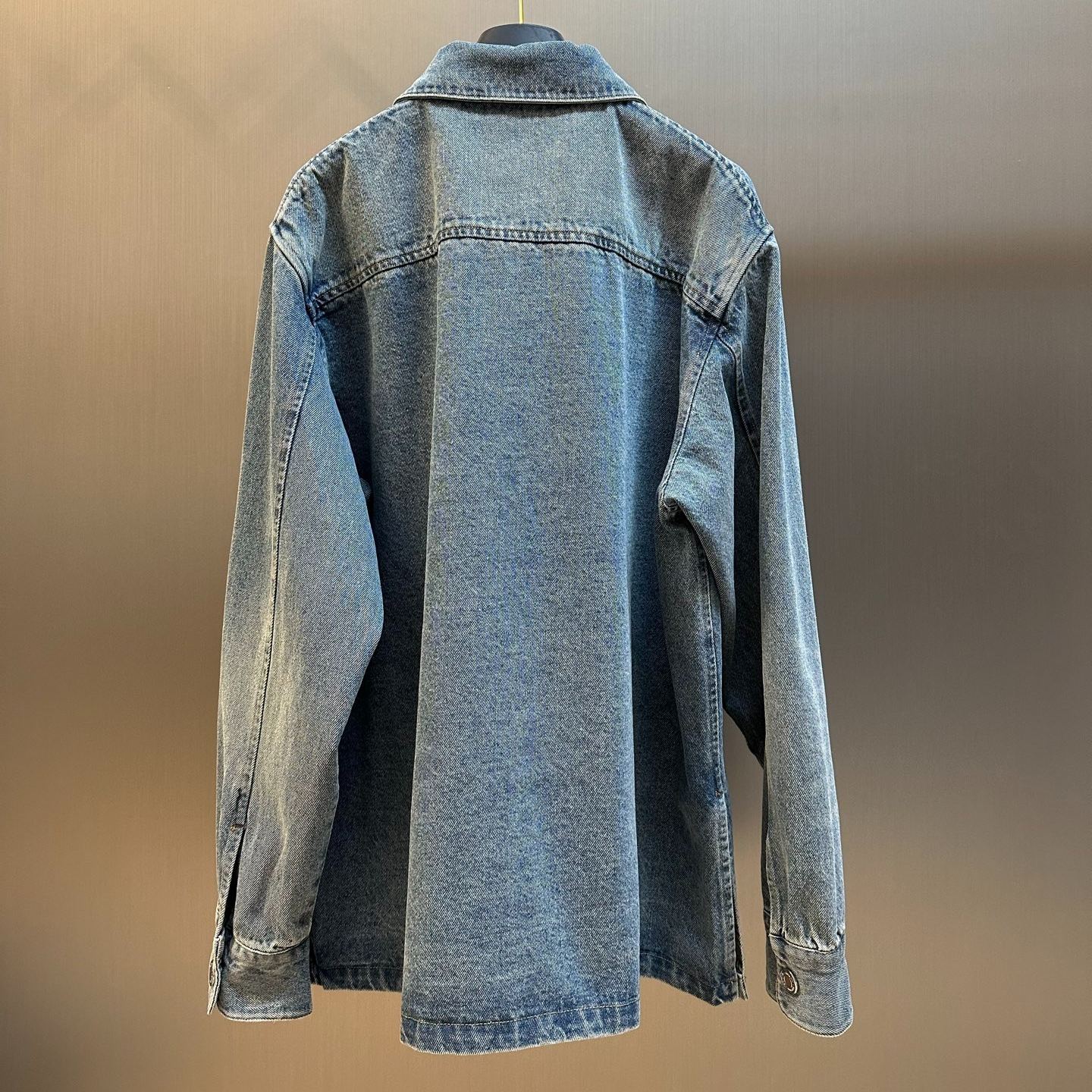 Ami Paris Ami de Coeur Denim Shirt（HJK275DE0046-480）