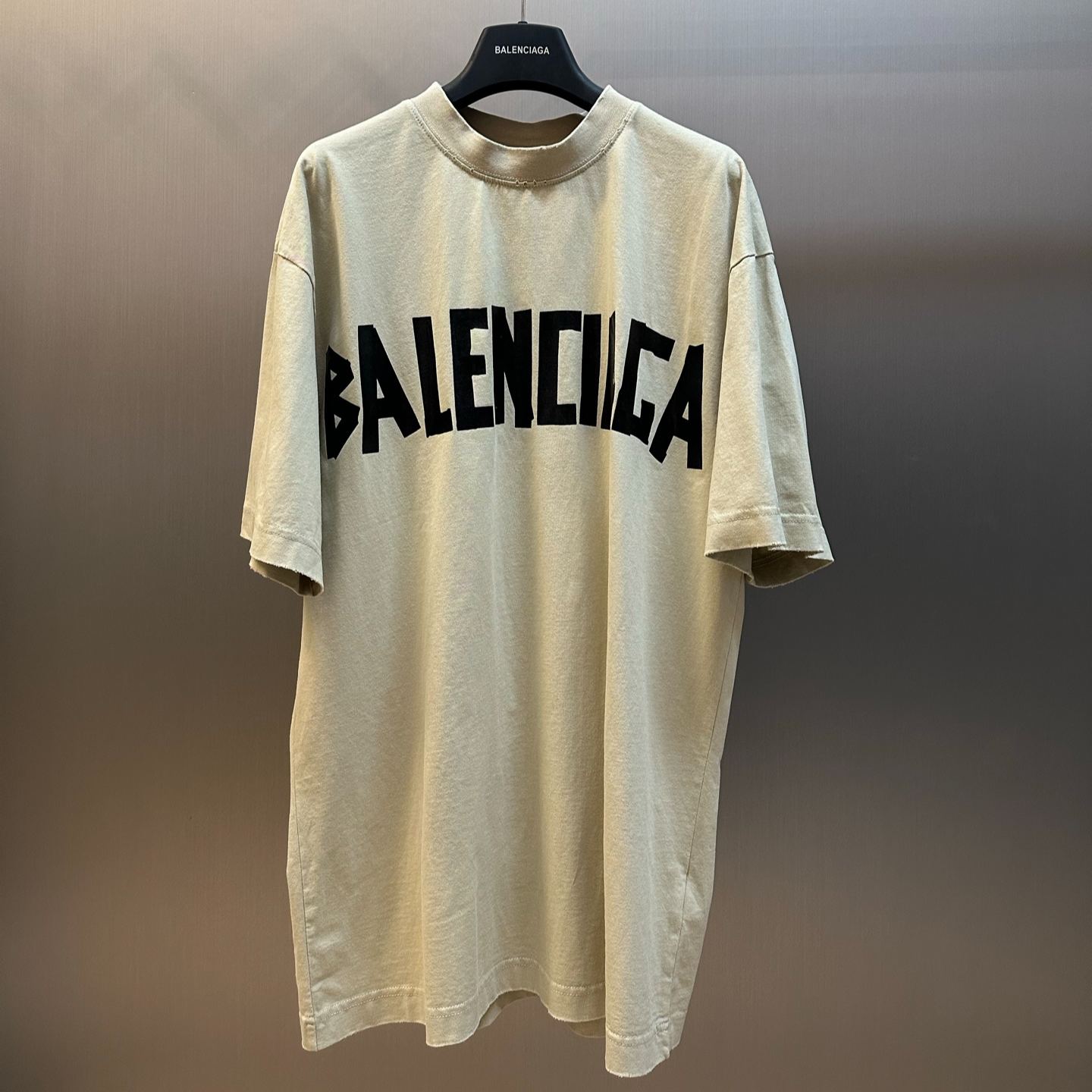 BALENCIAGA Tape Type T-Shirt Medium Fit "Beige" (764235TSVK19501）