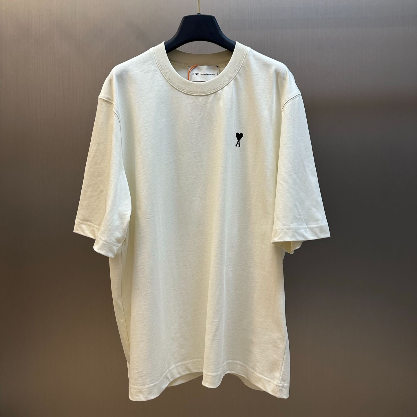 AMI PARIS SS26 PLACE DES VICTOIRS TEE（UTS387726）