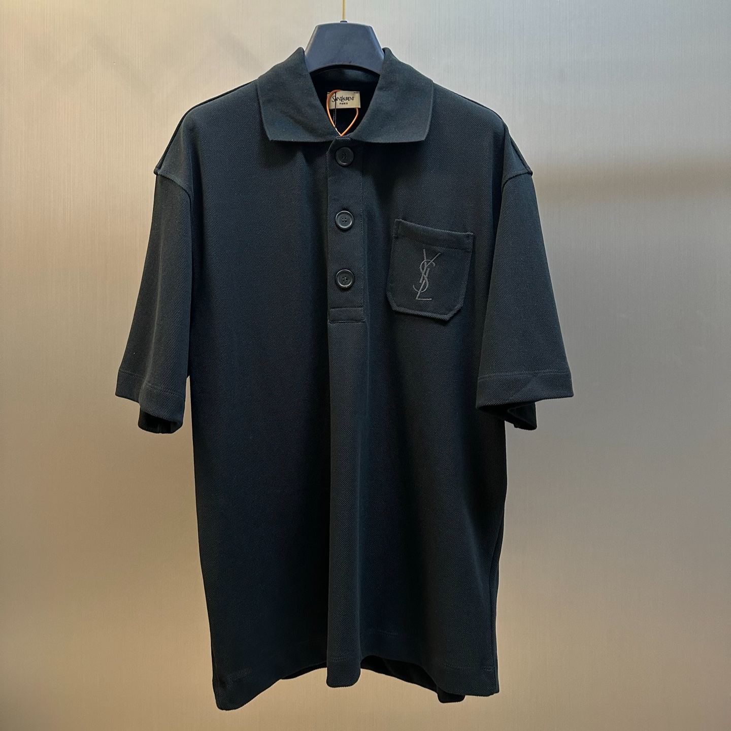 Saint Laurent LE CASSANDRE polo shirt（848941Y38BN1000）