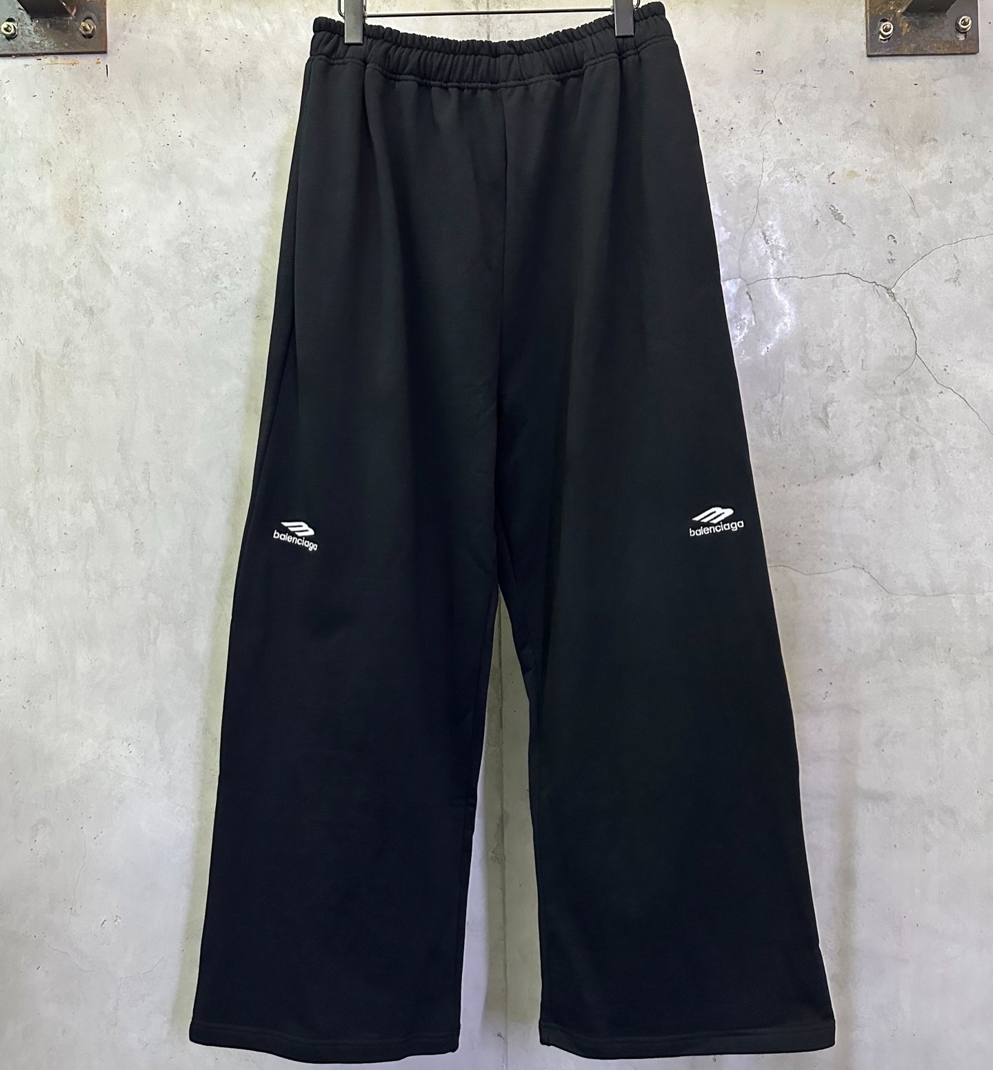 BALENCIAGA 3b Sports Icon Track Pants（855365TTVK77740）