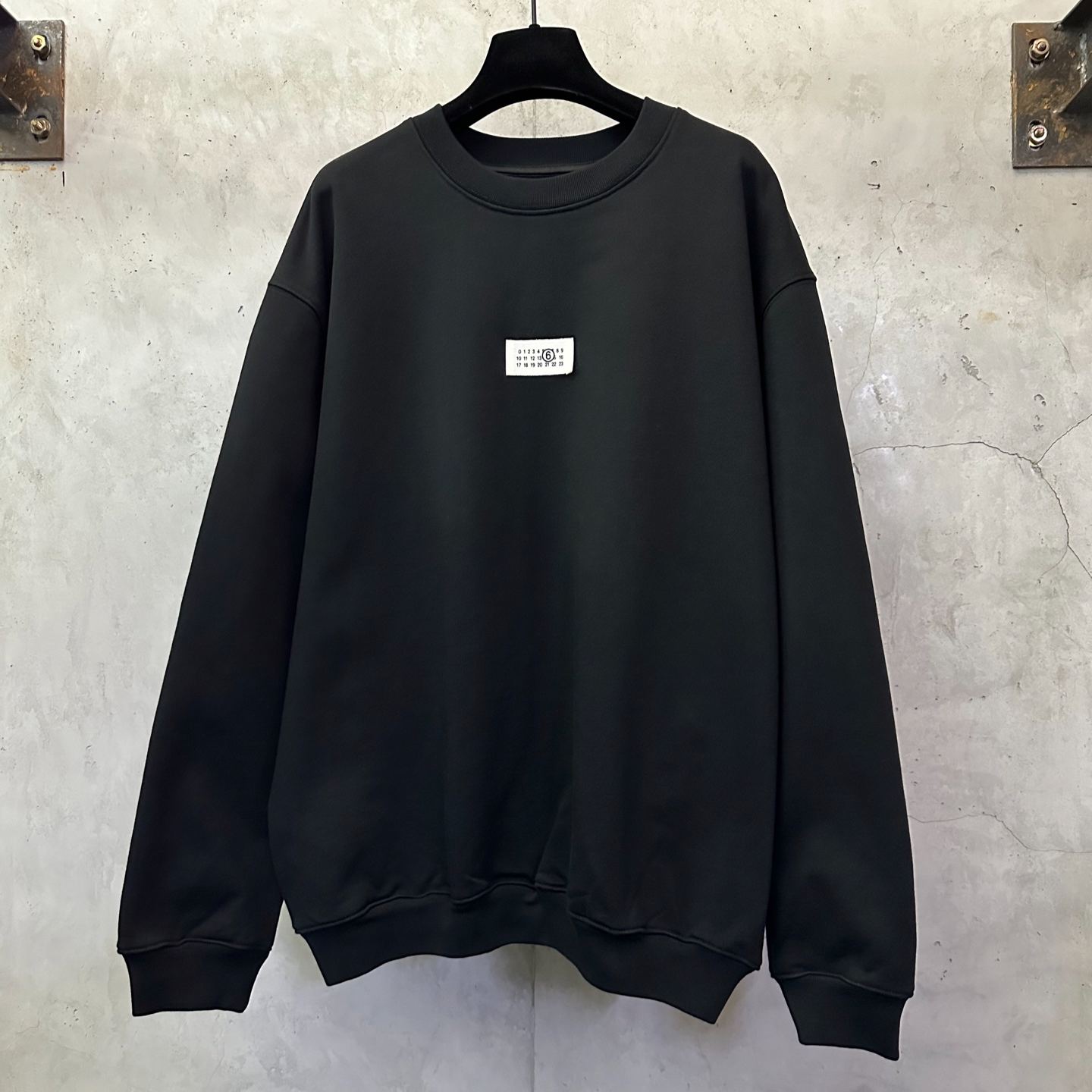 MM6 Maison Margiela Sweatshirts "Black" (SH0GU0035M25025900）