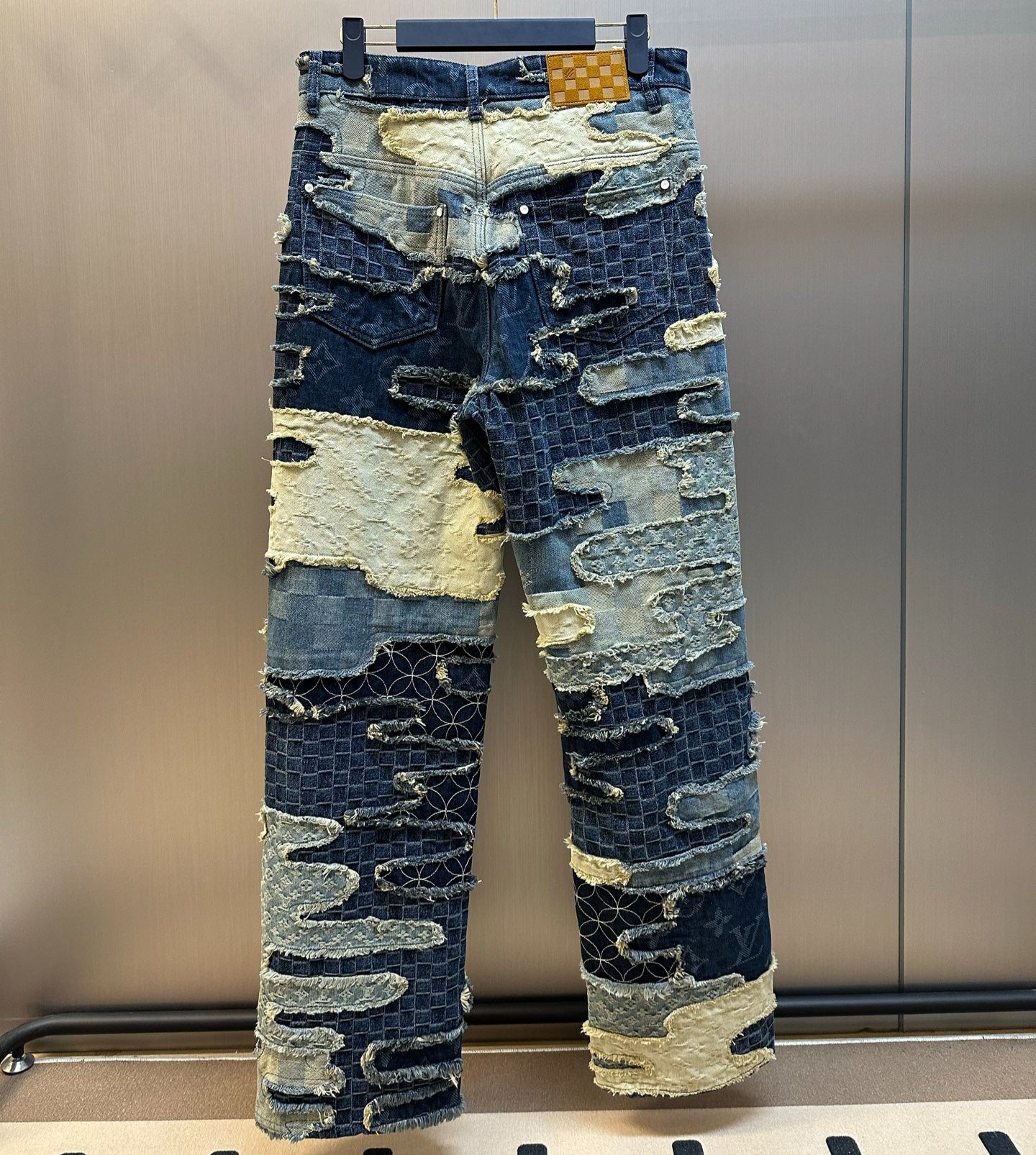 LOUIS VUITTON patchwork skateboard jeans（1AILUG）