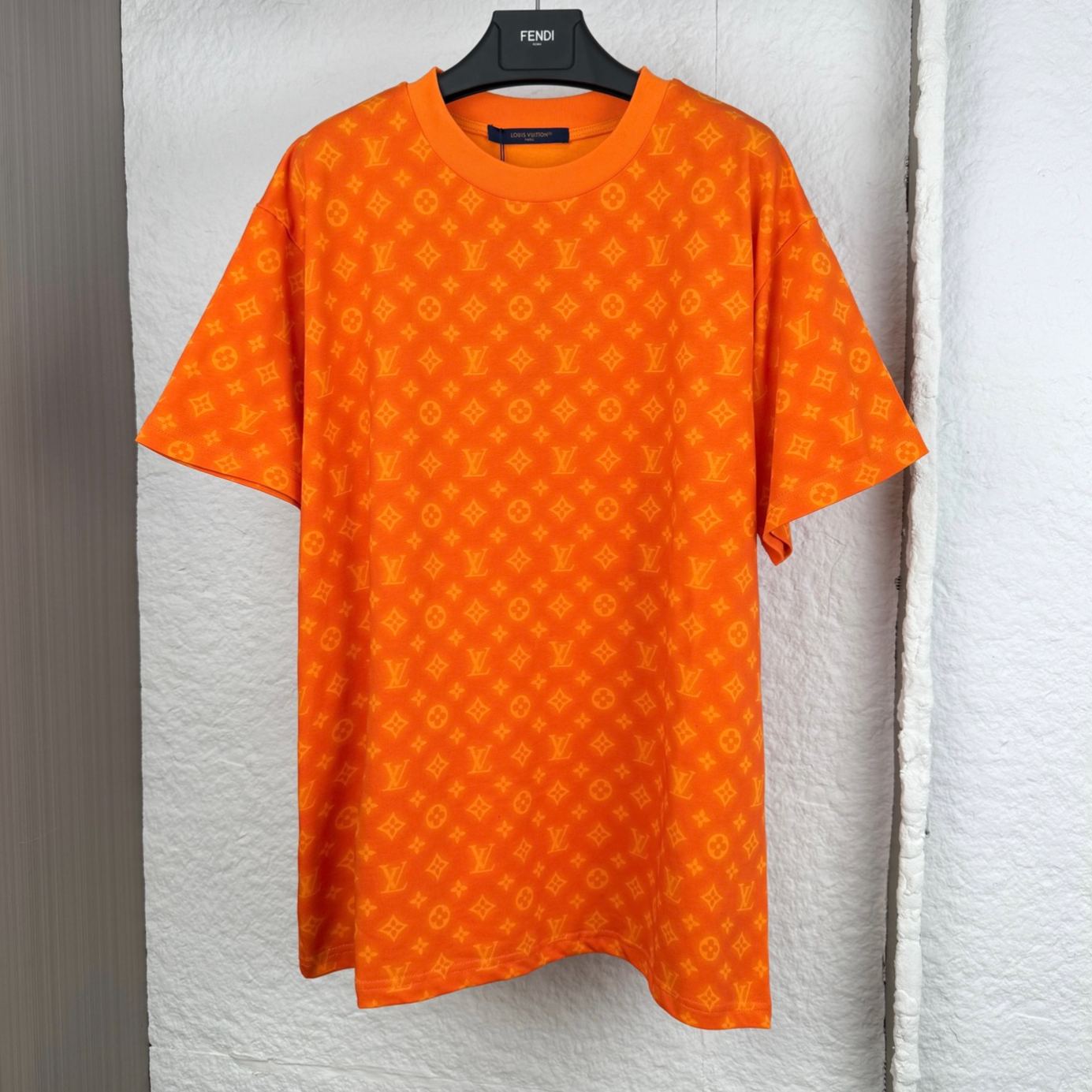 LOUIS VUITTON Monogram Pattern Short-Sleeve T-Shirt（1AJCSW）