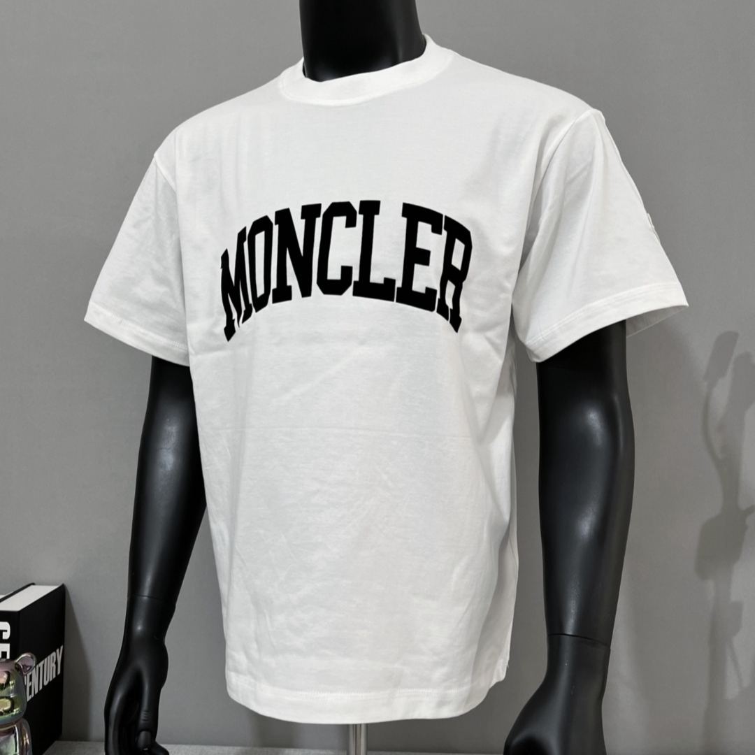 Moncler Enfant logo print short-sleeve T-shirt（I29548C0000283907）