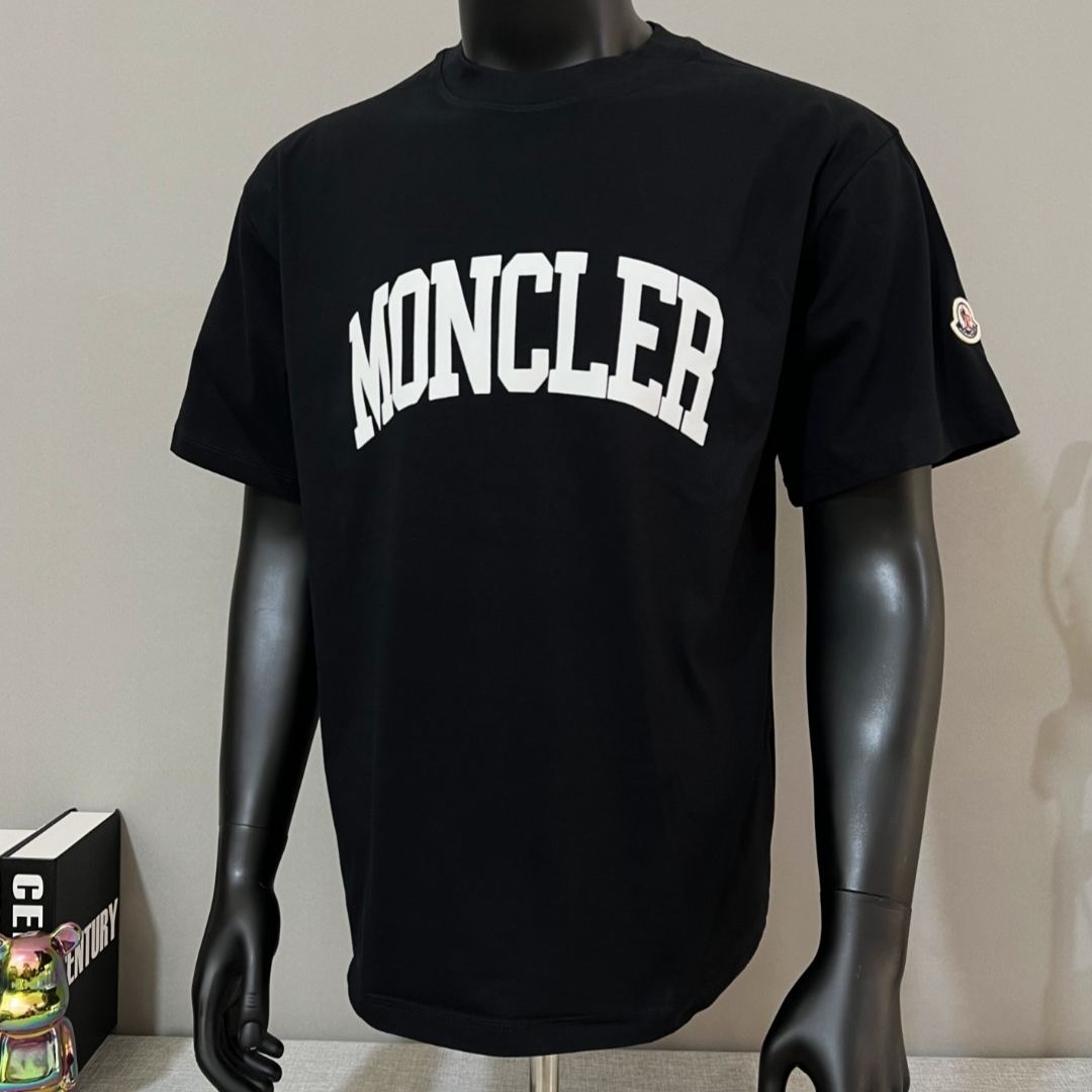 Moncler Enfant logo print short-sleeve T-shirt（I29548C0000283907）